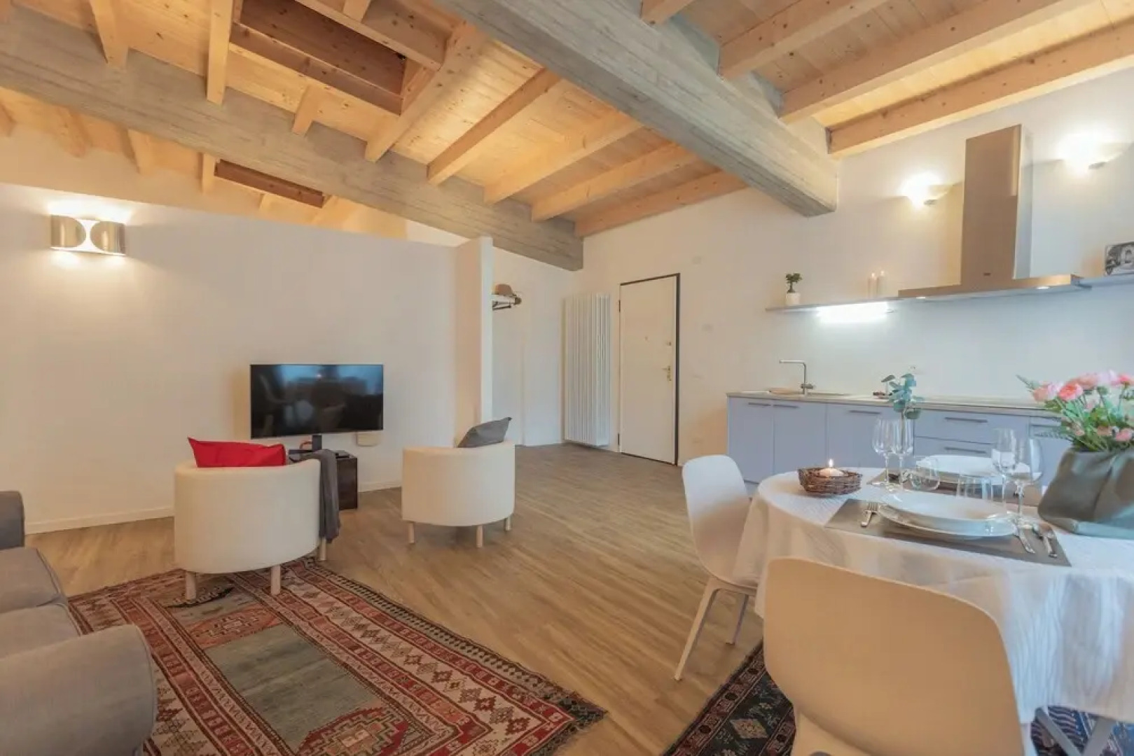 Luxury Apartments in Villa Cardinal Ciceri by Rent all Como