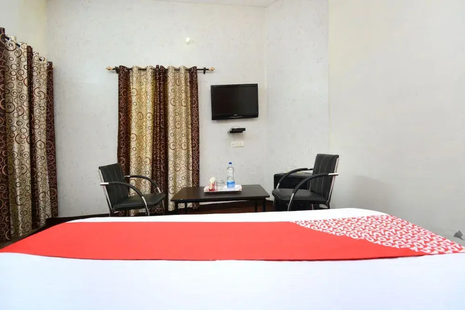 Oyo 33024 Urban Guest House