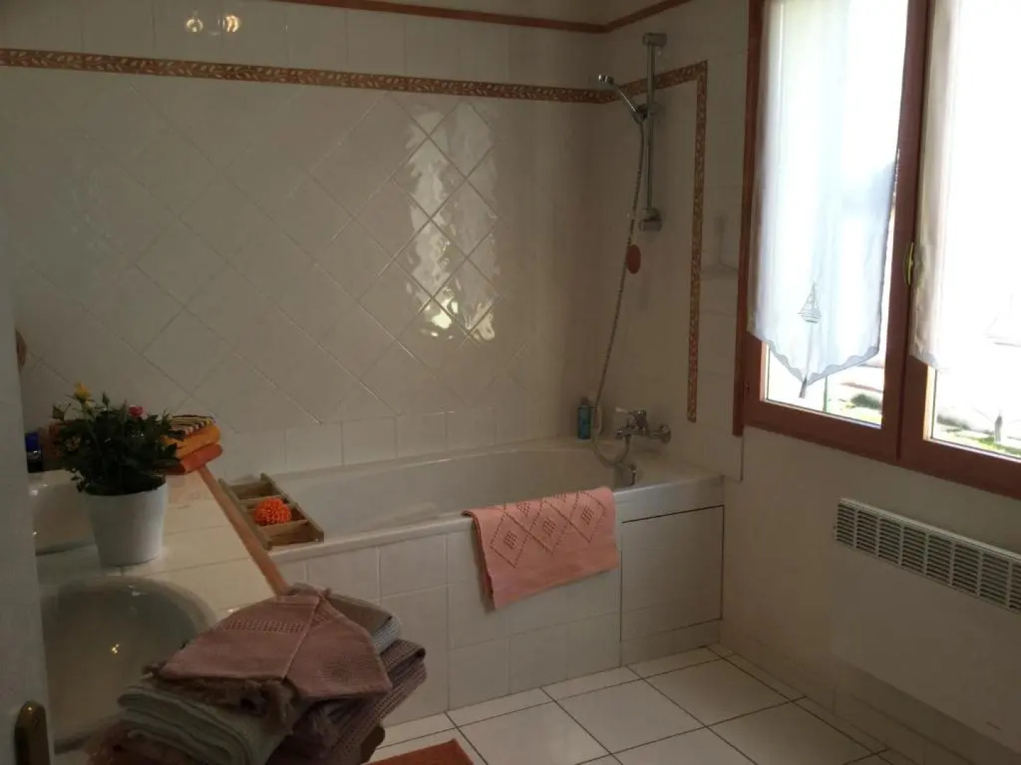 Jolie Maison de Vacances Avec Piscine Privée, Au Cœur du Village de Mouriès, Dans Le Parc Naturel Régional Des Alpilles, 4 Personnes Ls1-298 Plantarello