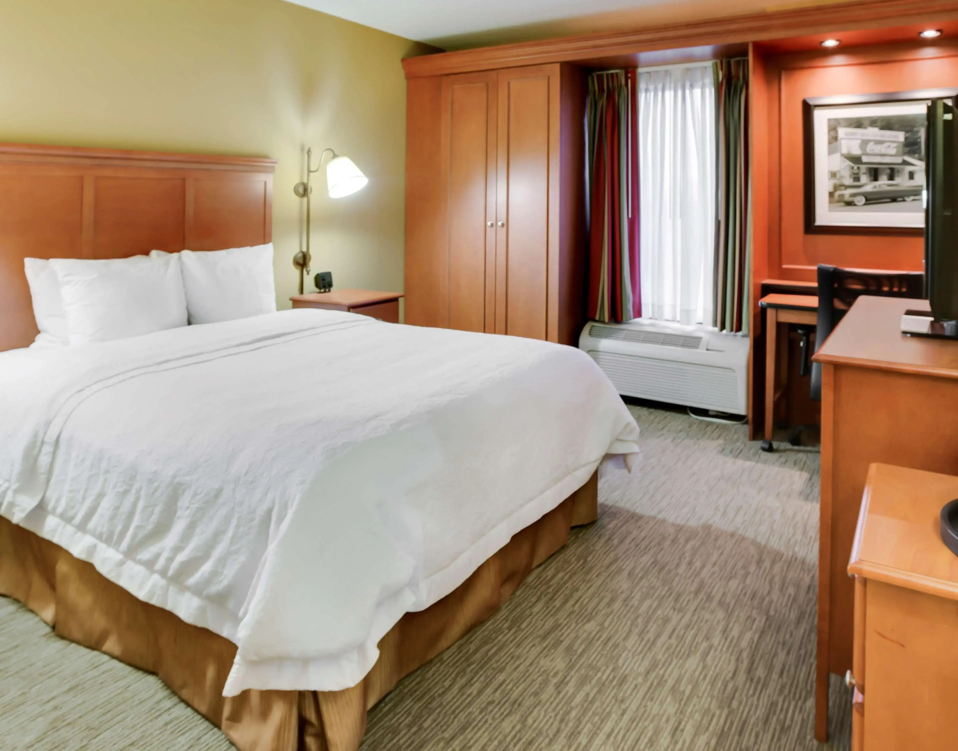 Pittsburgh Airport Inn and Suites
