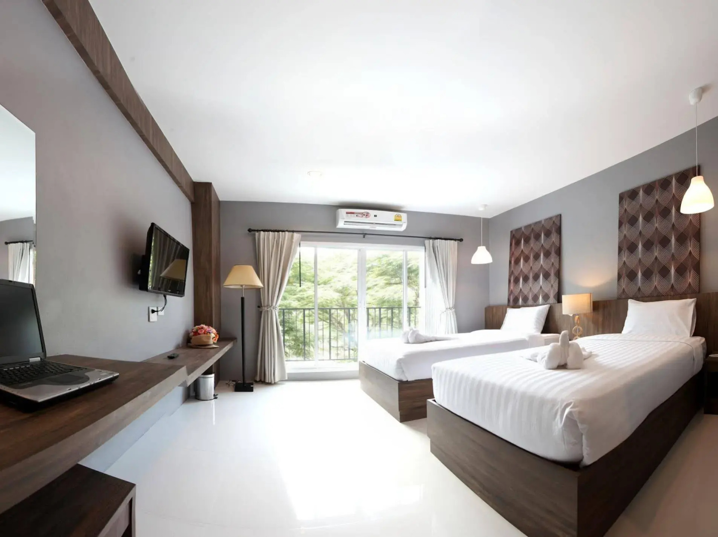 Hansanan Hotel