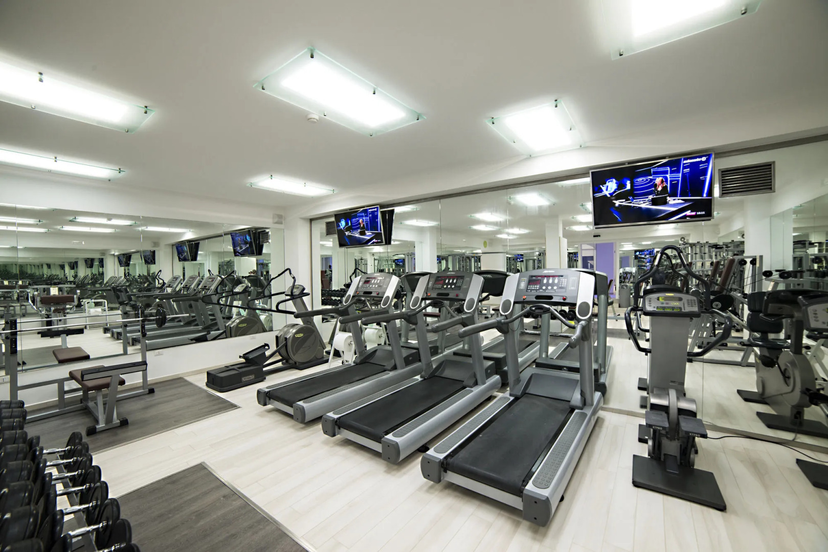 Victoria Palace Hotel & Zen Wellness