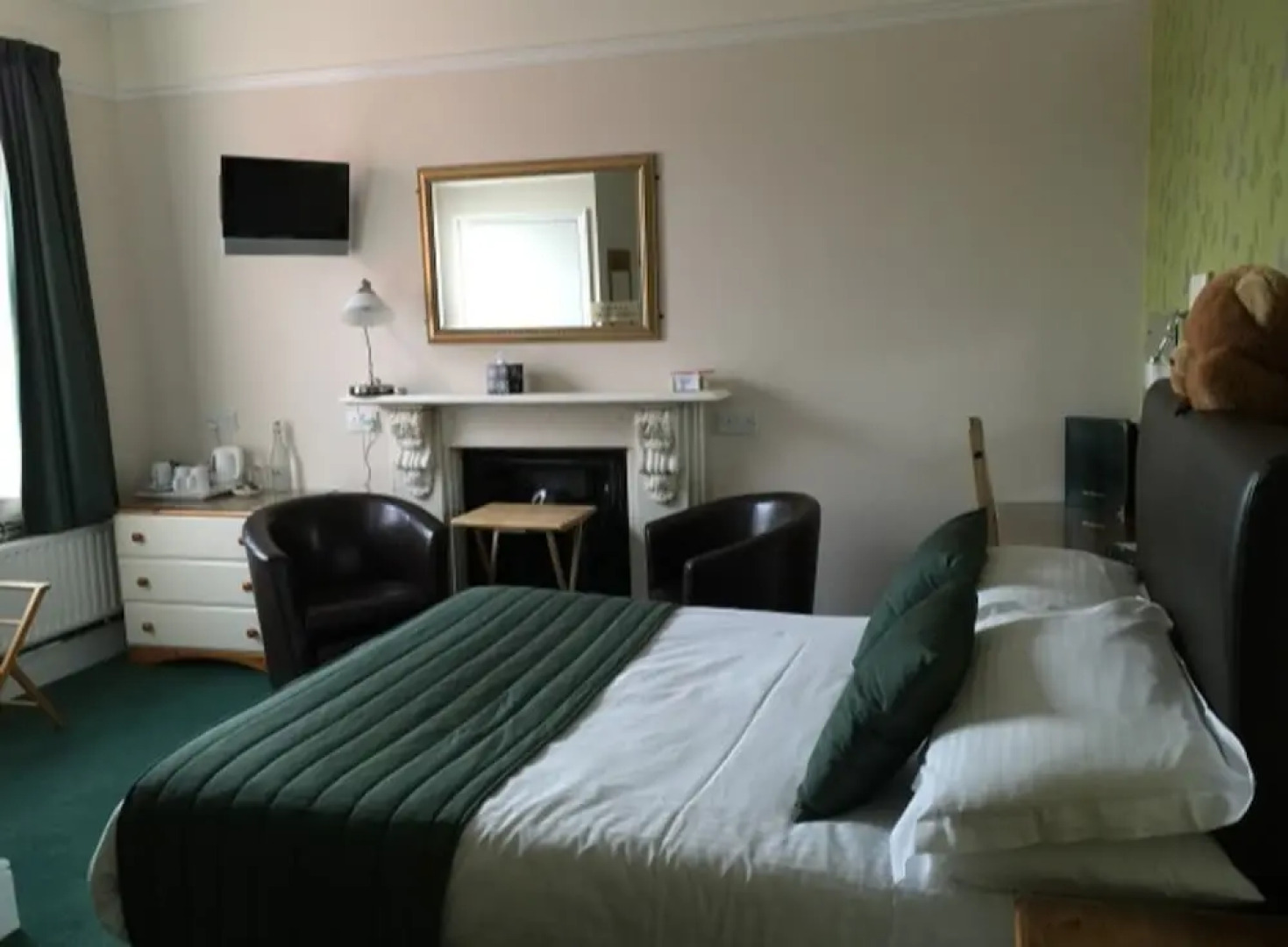 The Moorings - Guest House