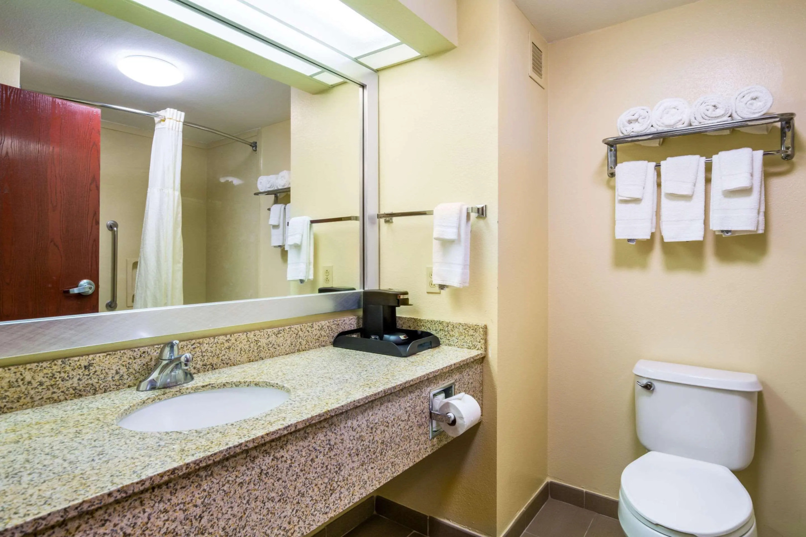 Quality Inn & Suites Sellersburg - Louisville Area