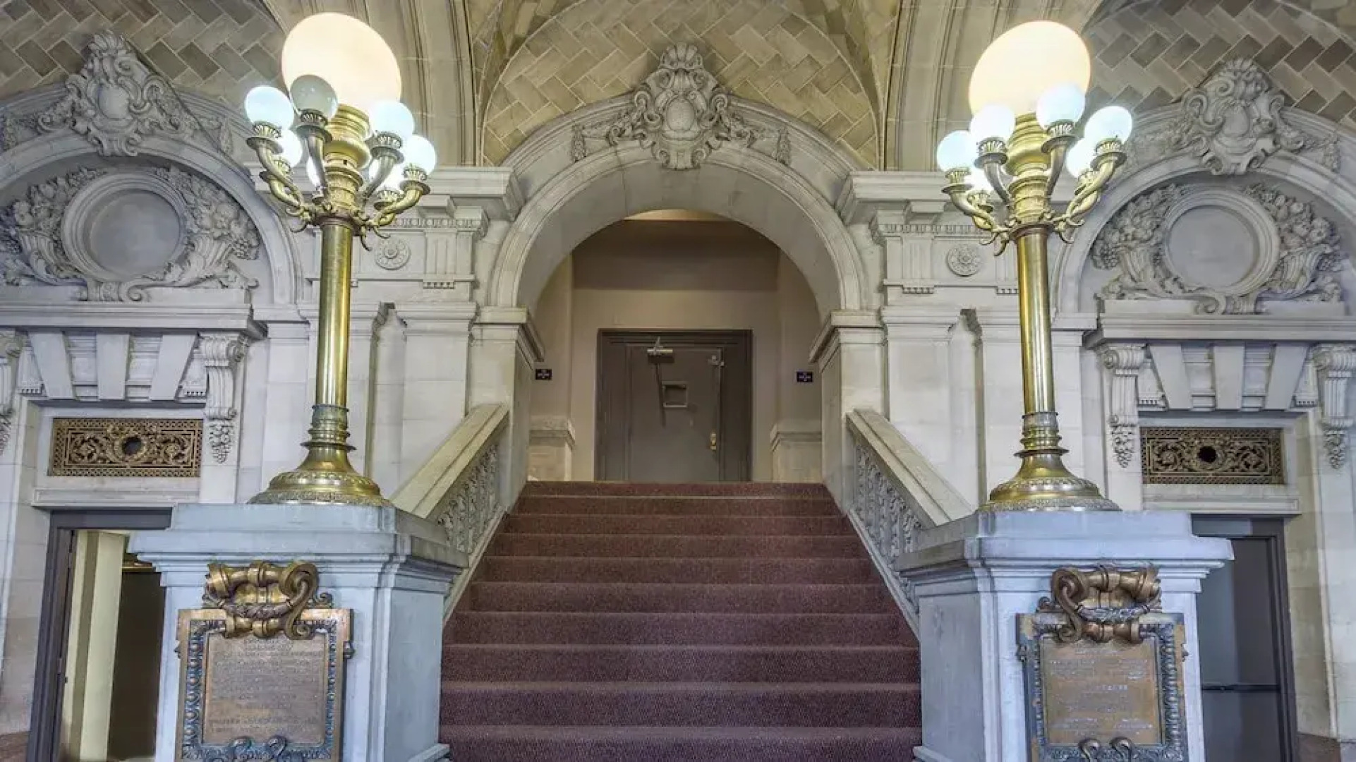 Nuru Binghamton Downtown