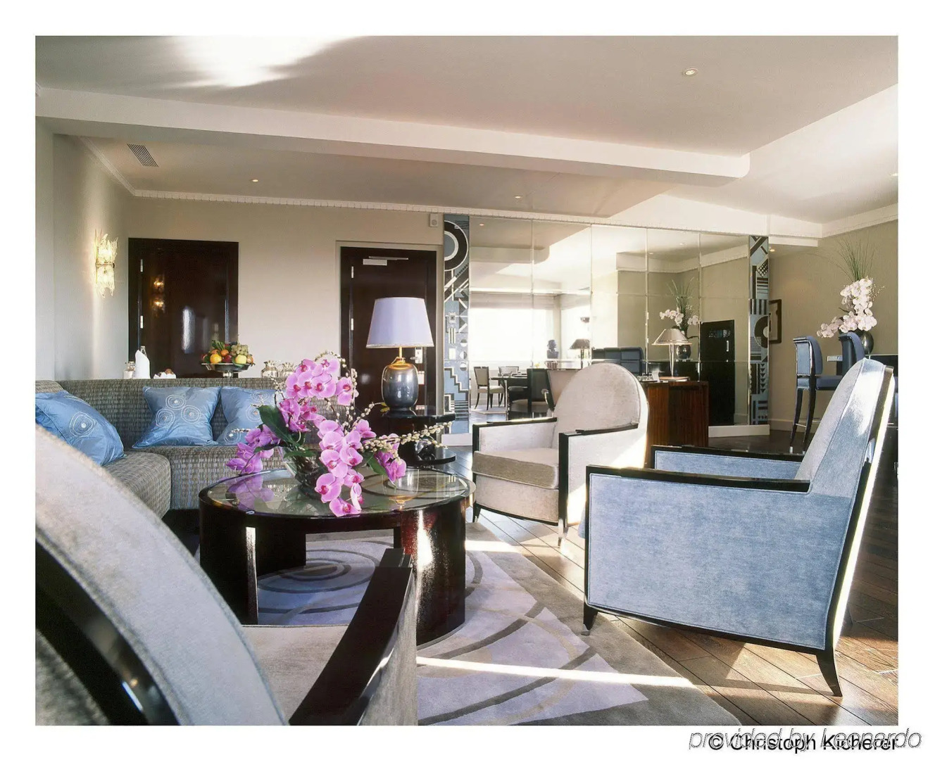 Отель Plaza Athenee