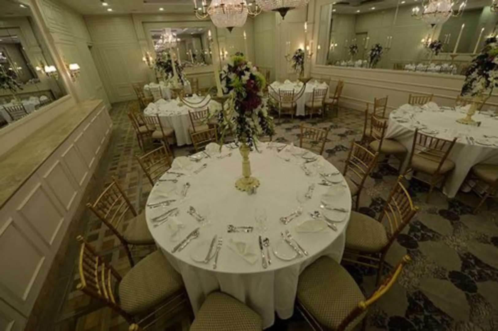 The Nishat Hotel Gulberg