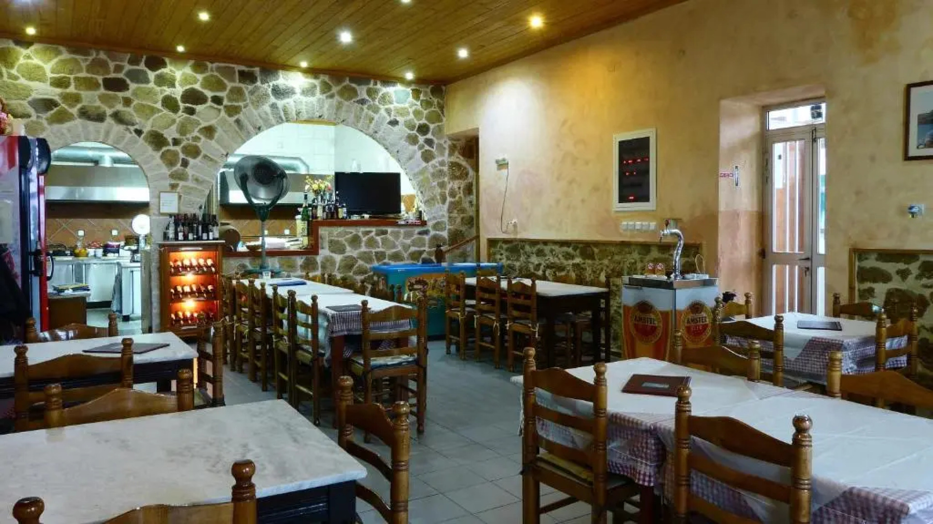 Akrotainaritis Rooms