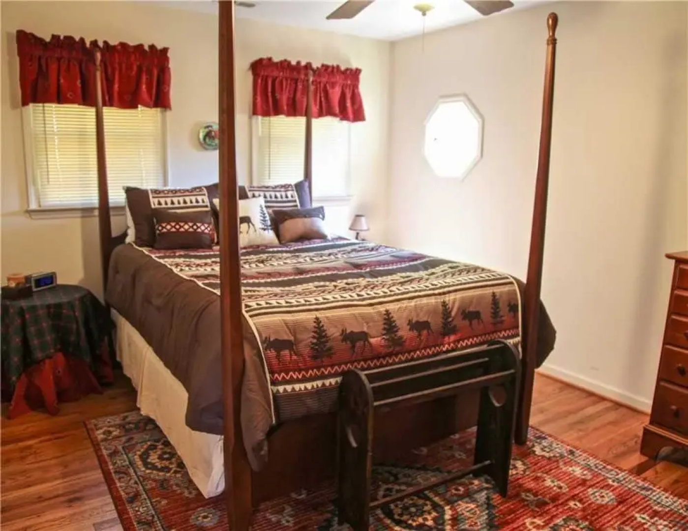 Hold Your Horses - 3 Bedroom Home