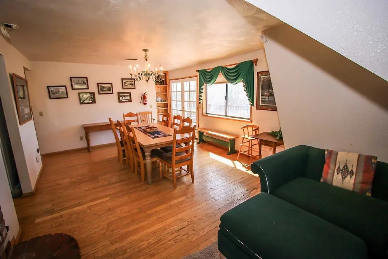 Grande Lodge 1053 by RedAwning