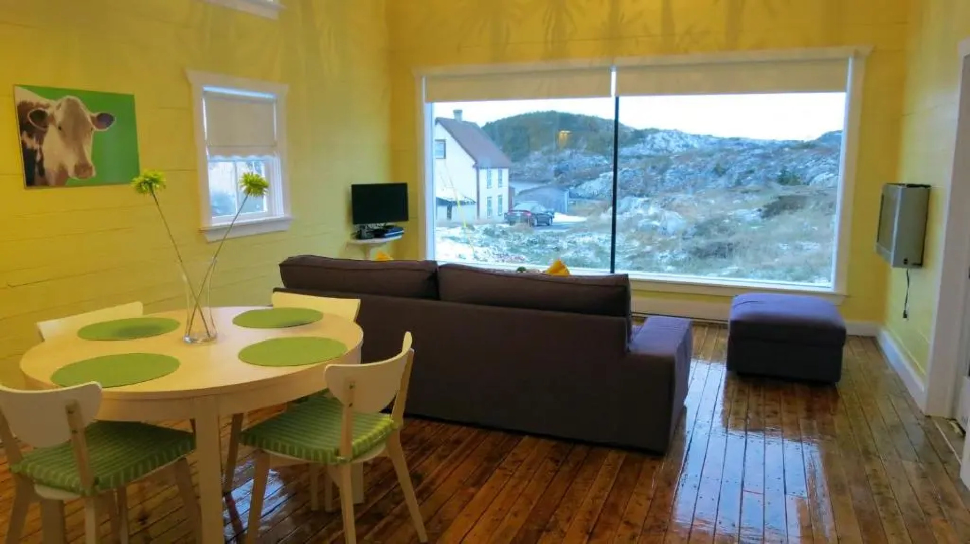 The Old Salt Box Co. - Daisy's Place