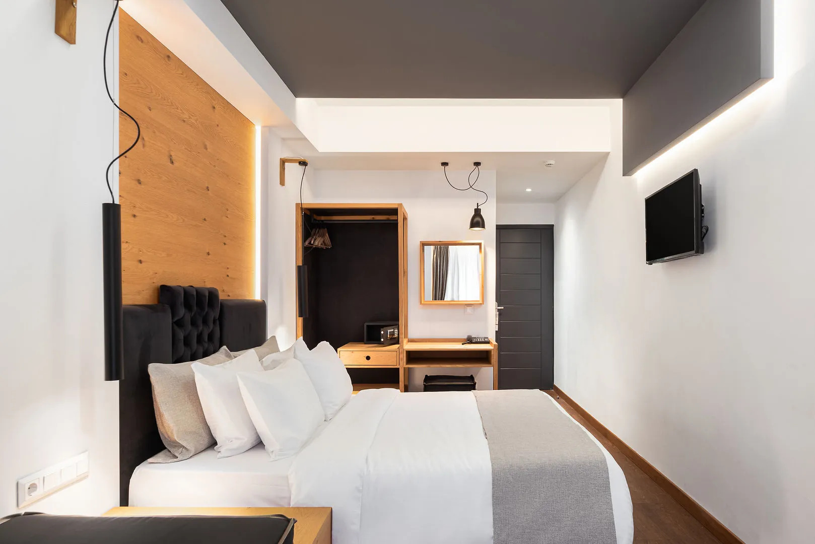 Acropolis Select Hotel