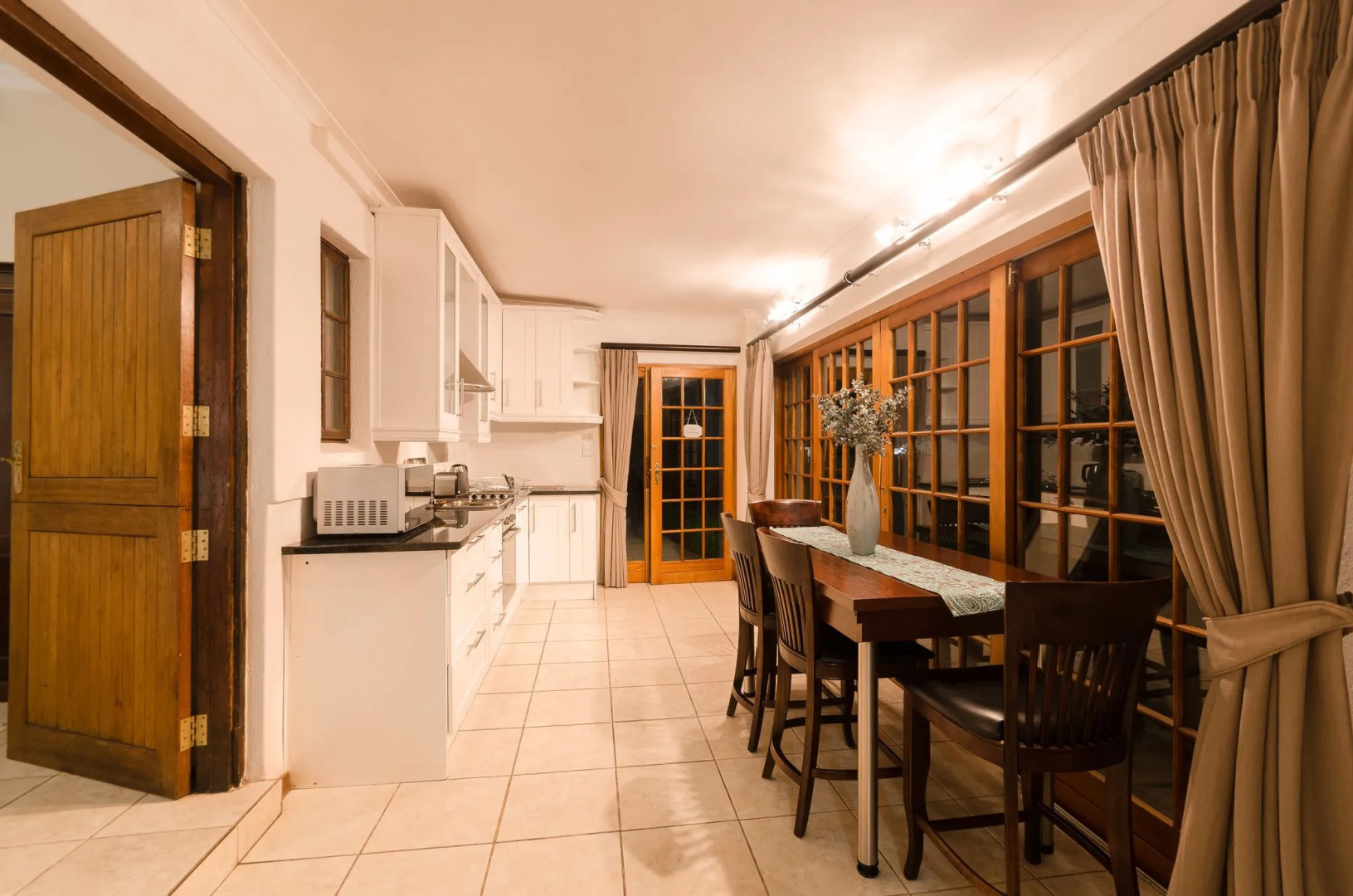 Nut Grove Boutique Hotel