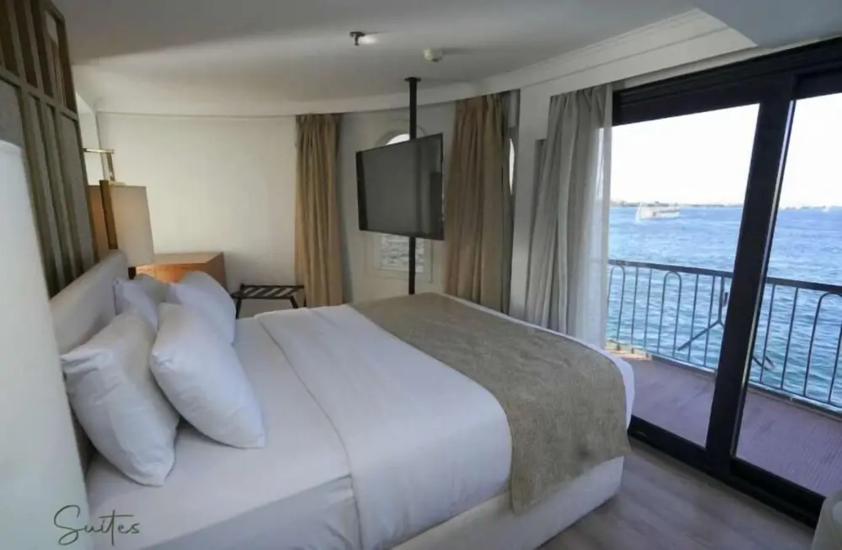 Le Fayan II Nile Cruise