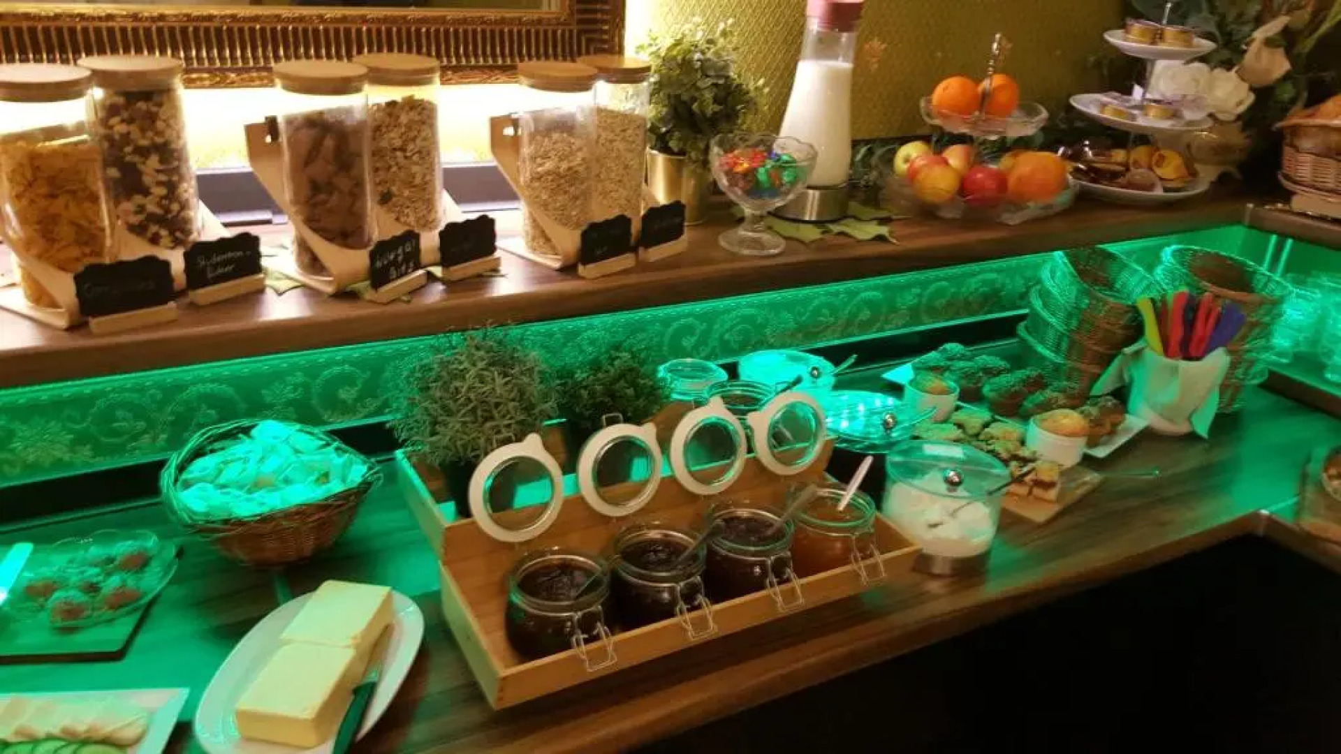 Ahorn Hotel & Restaurant