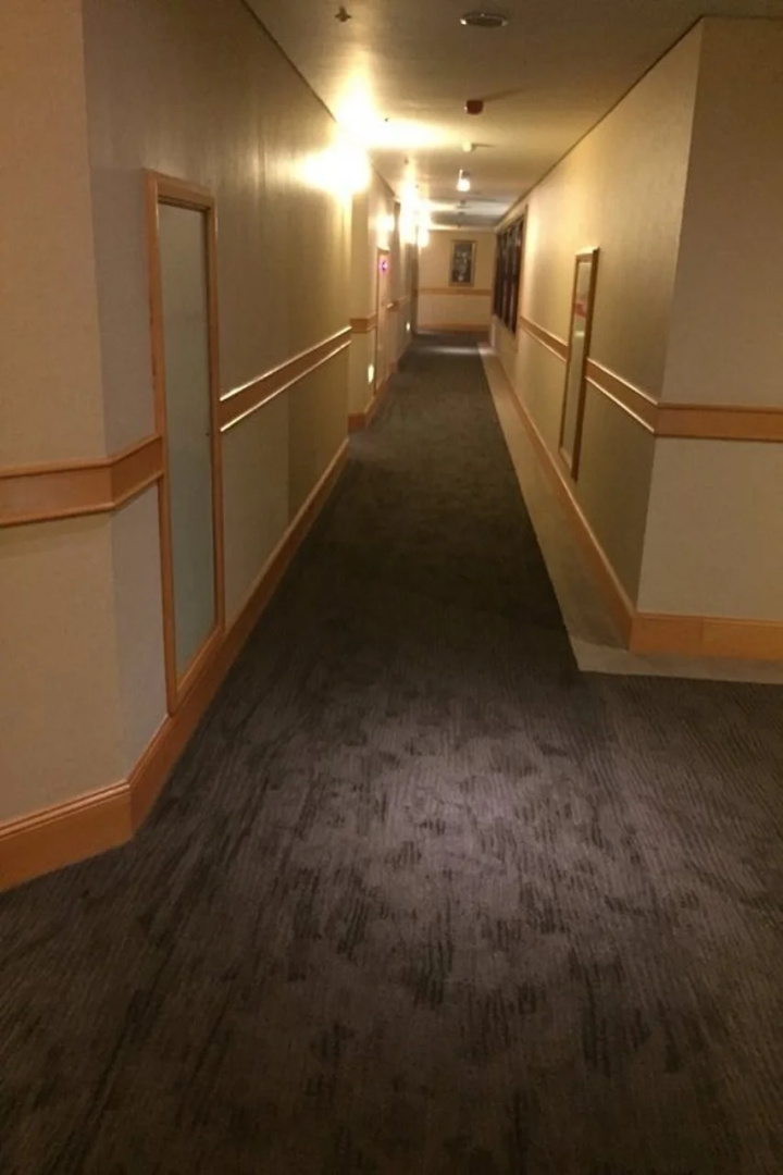 Lees Hotel