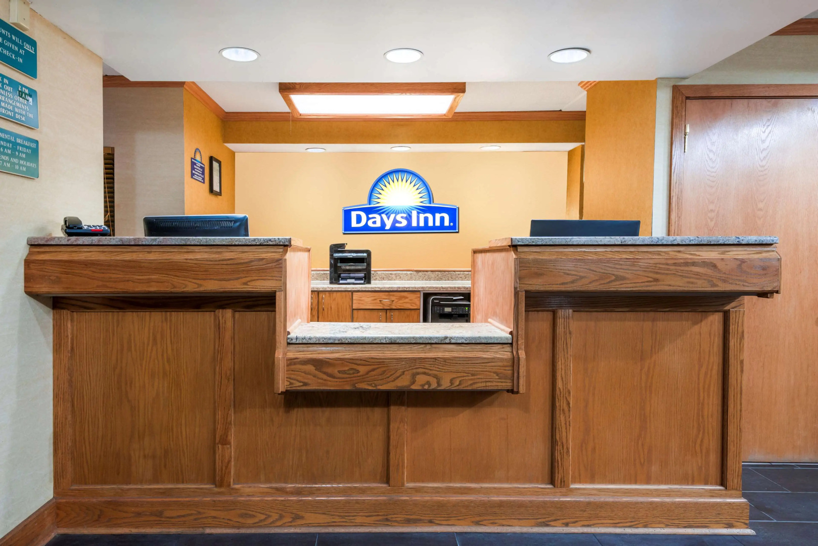 Days Inn by Wyndham Pittsburgh-Harmarville