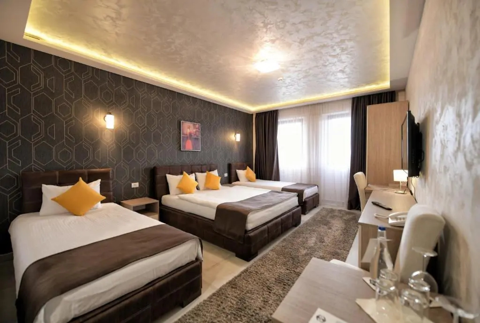 Garnet Hotel & Event Centar