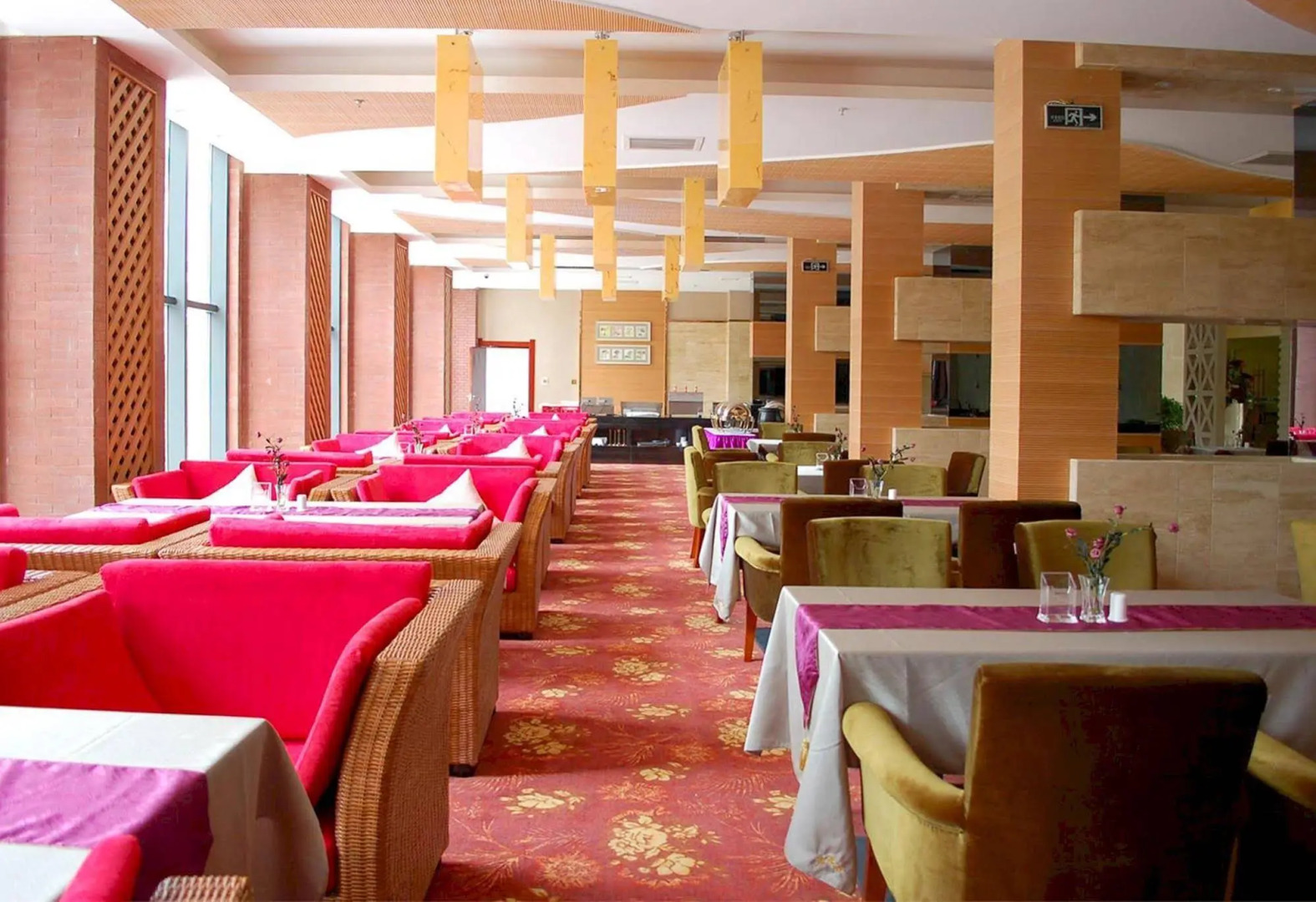 Yichang Guobin Bandao Hotel