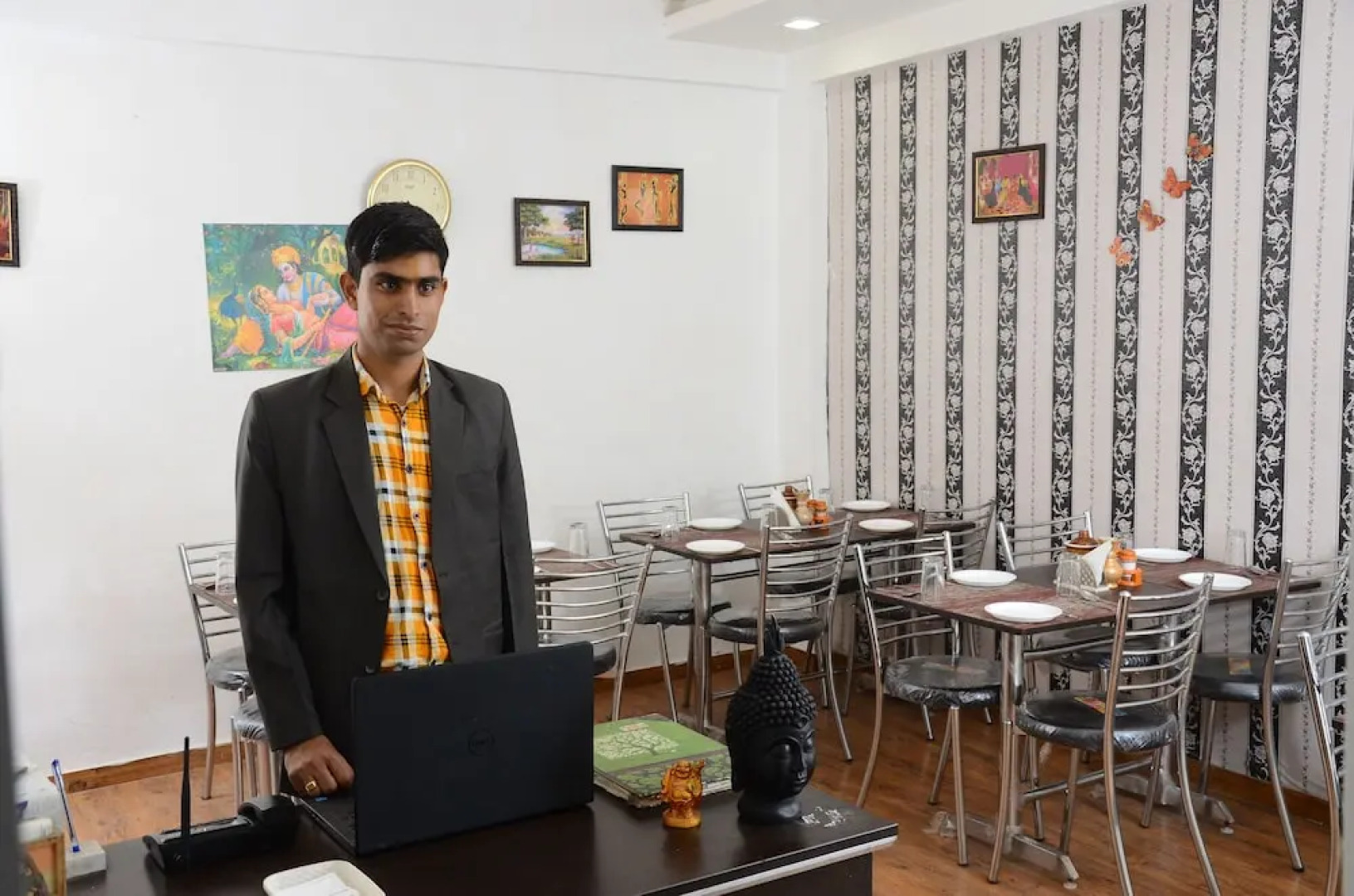 Bankey Bihari Holiday Homes By Naavagat