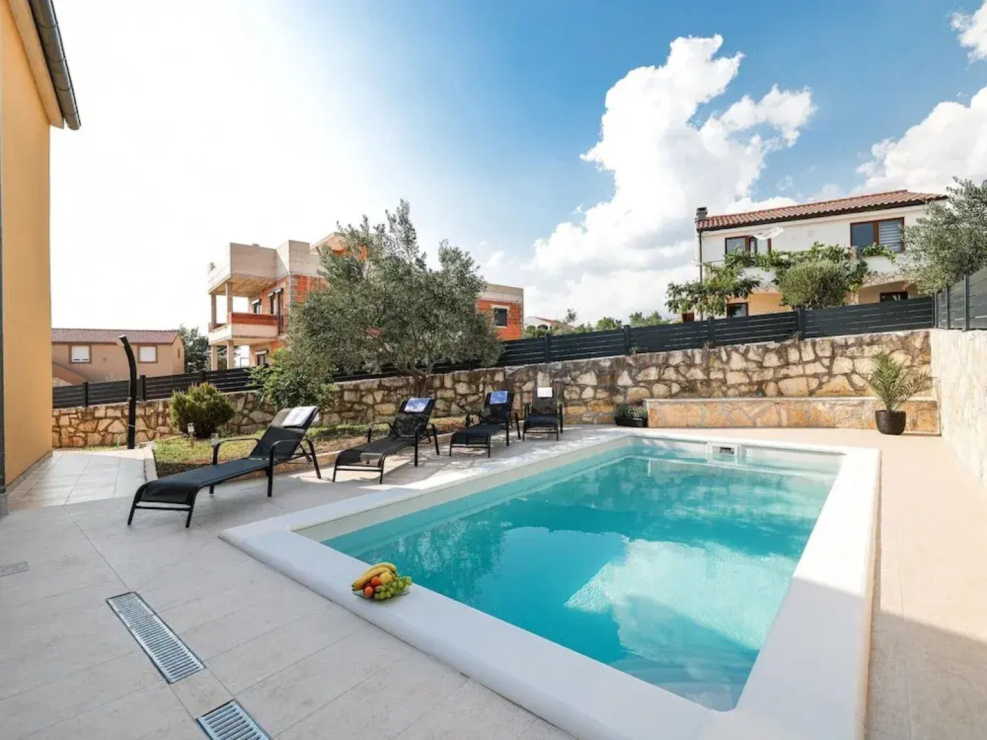 Spasious two Storey Holiday Home With Great Sea View Terrace