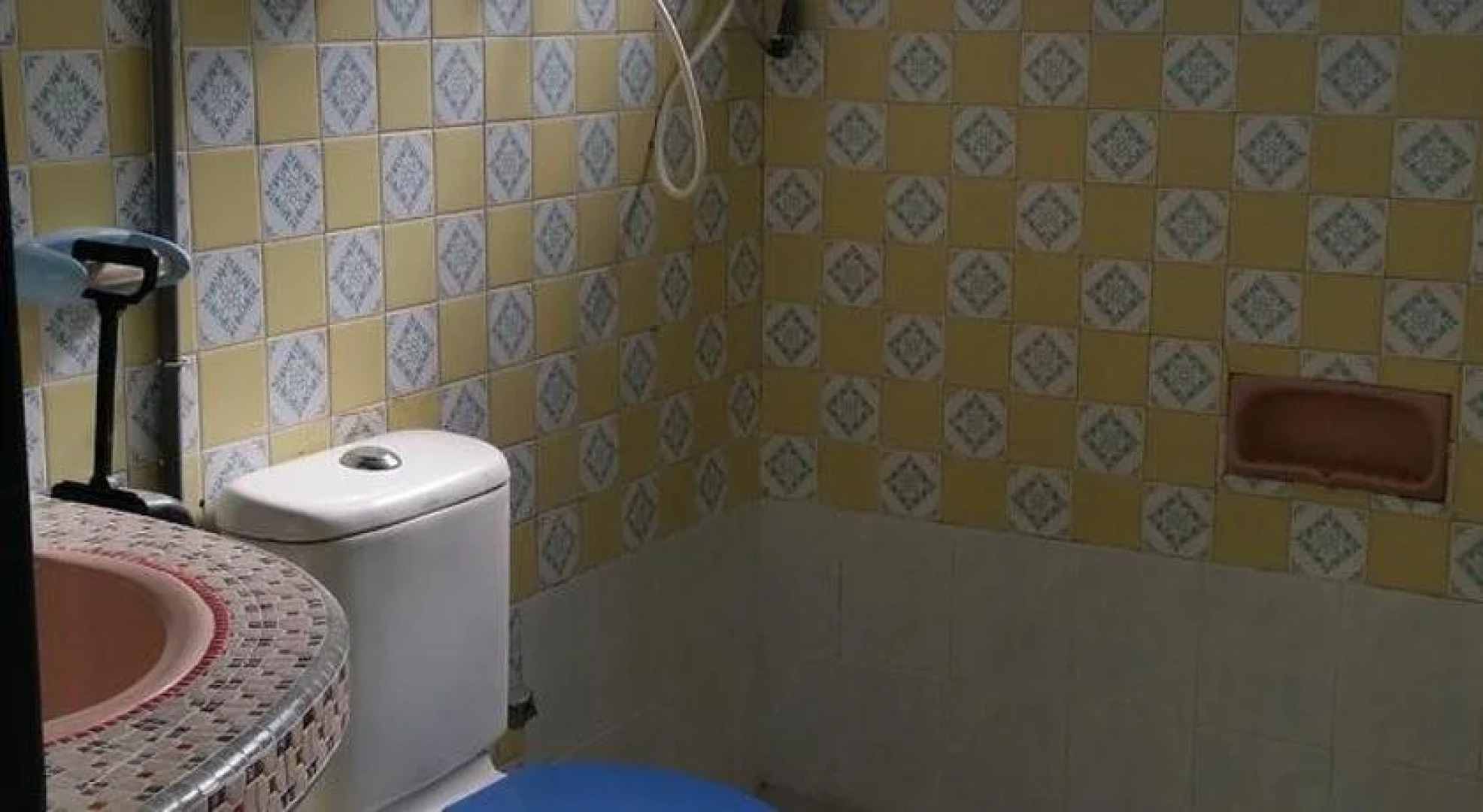 Jalan Jalan Emas Guest House