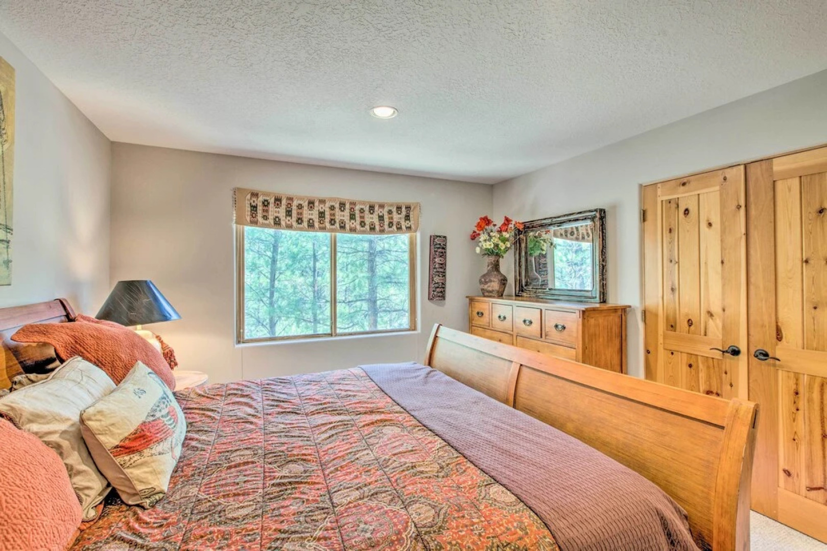 Stunning Angel Fire Cabin w/ Hot Tub & 3 Decks!