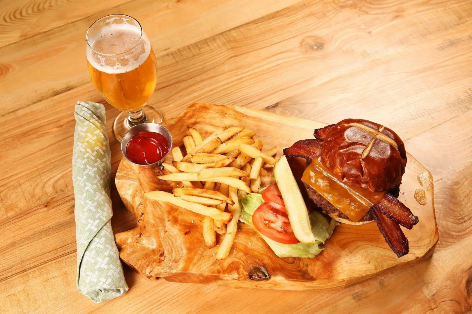 Hotel Indigo Naperville Riverwalk by IHG