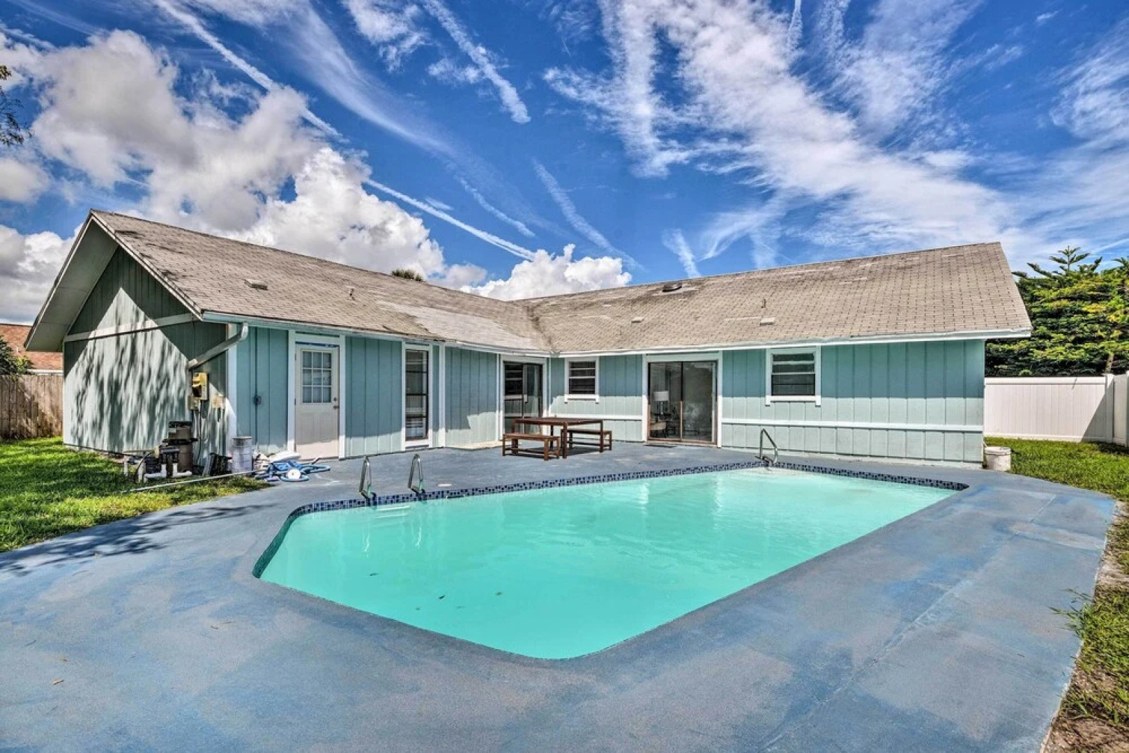 Port Orange Oasis: Close to Beaches & Dining!
