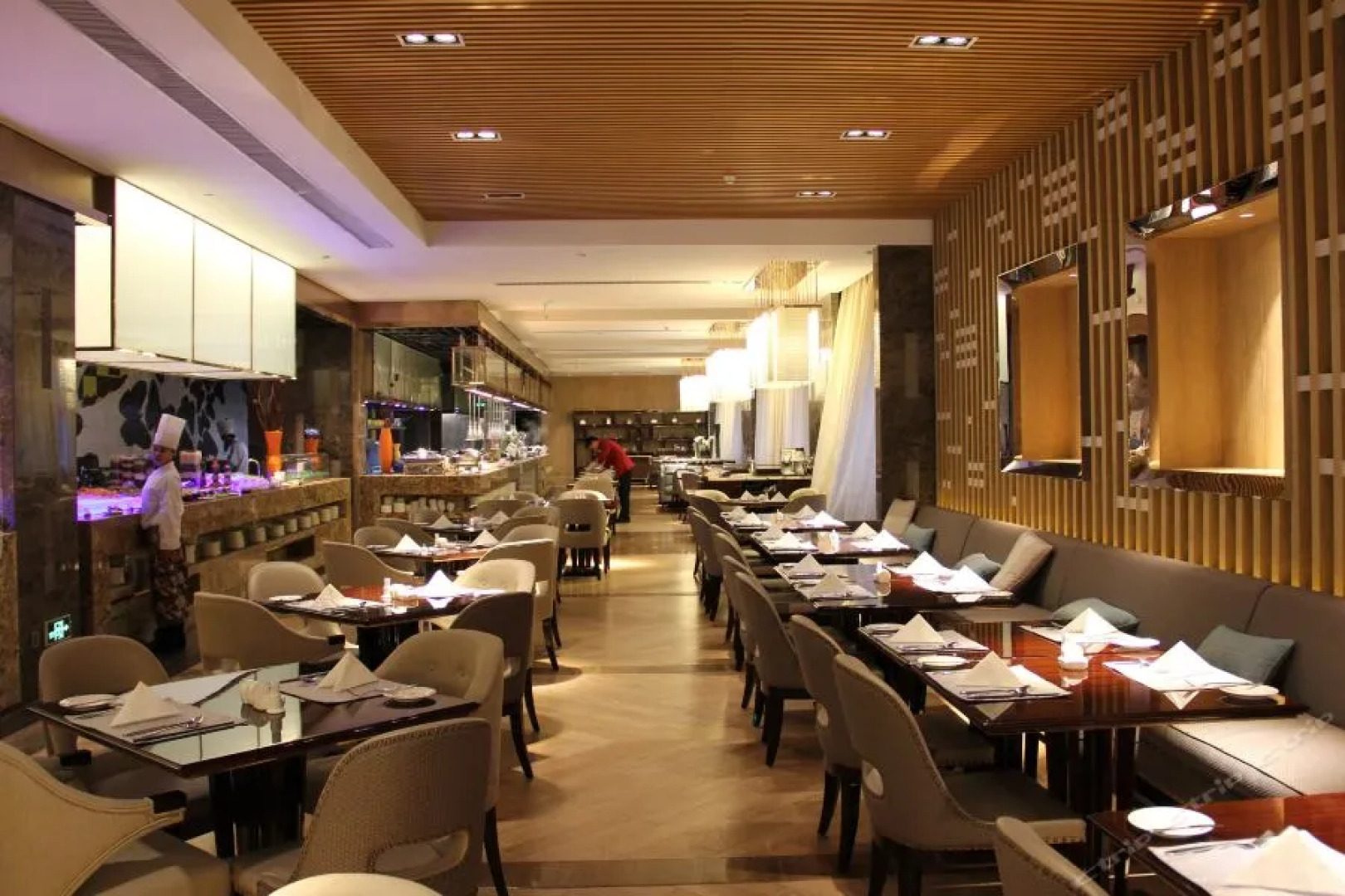 Howard Johnson by Wyndham Tianyu Plaza Yingtan