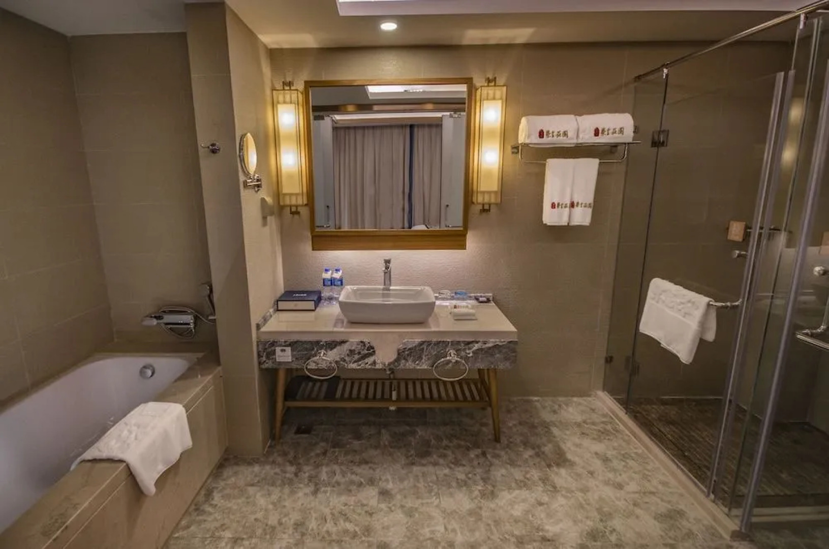 Jiuhuashan Rongxi Manor Hot Spring Hotel