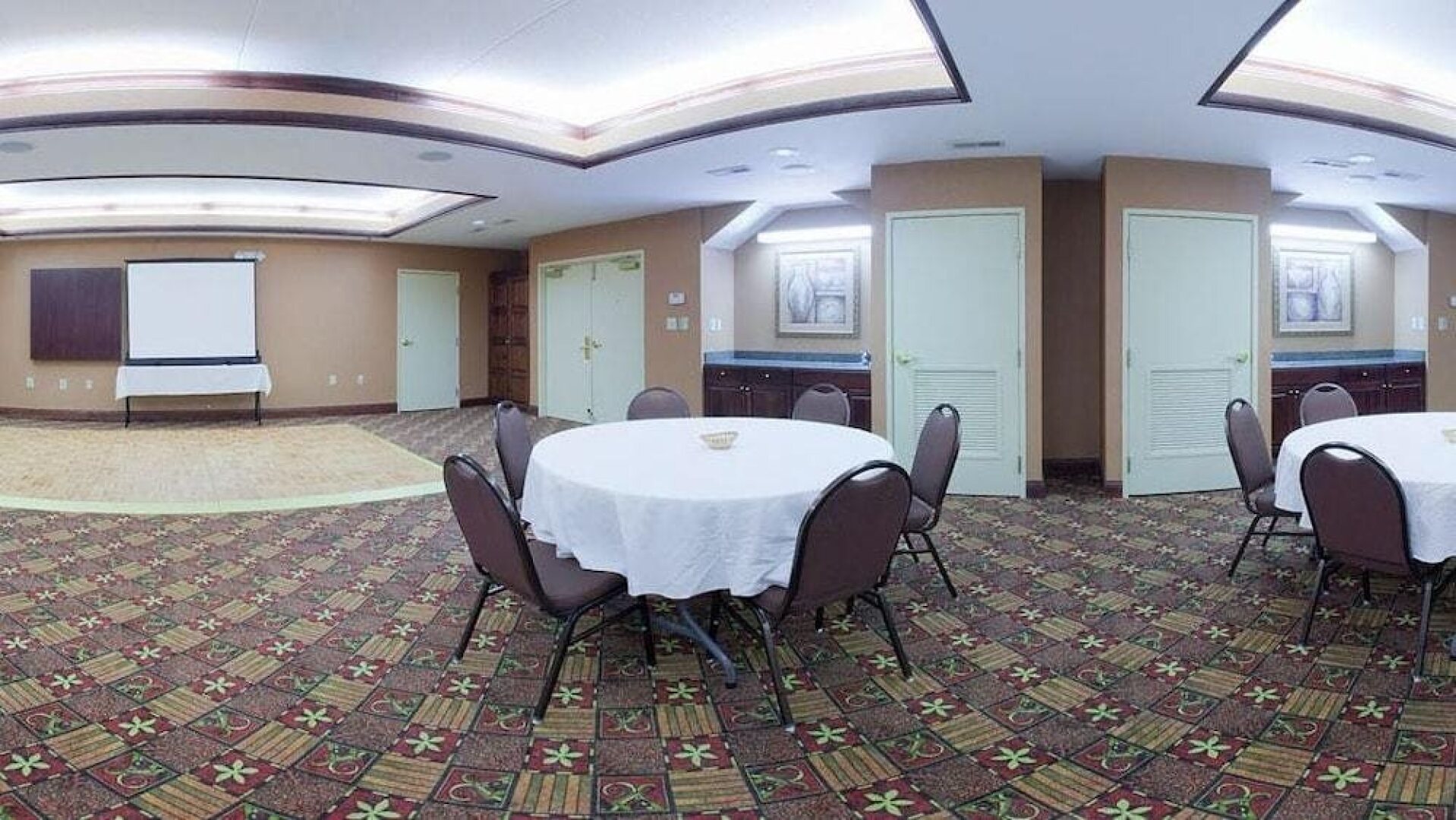 Express Inn & Suites - Griffin