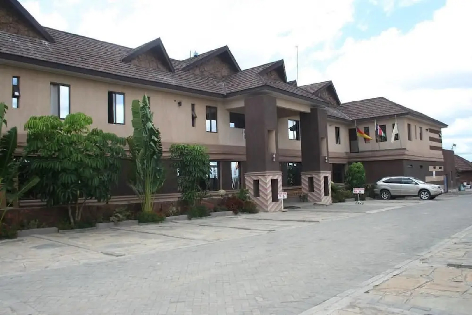 Galaxy Resort and Lounge