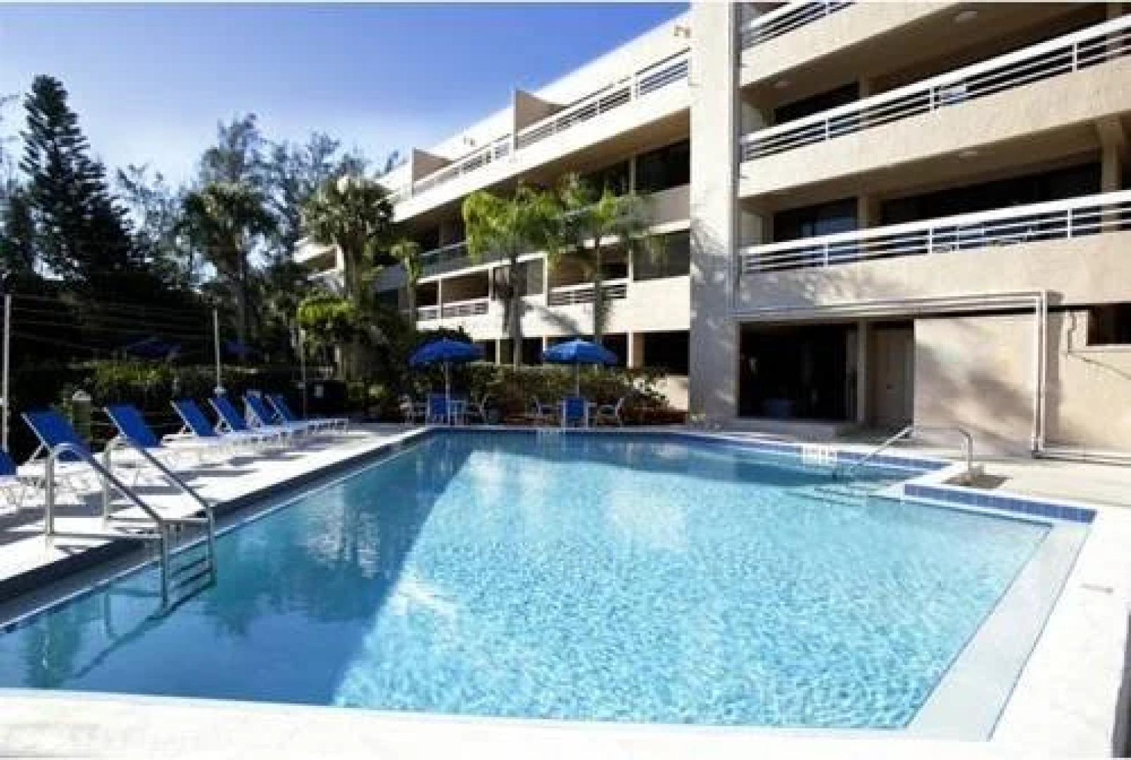 Longboat Bay Club by Coolvacay