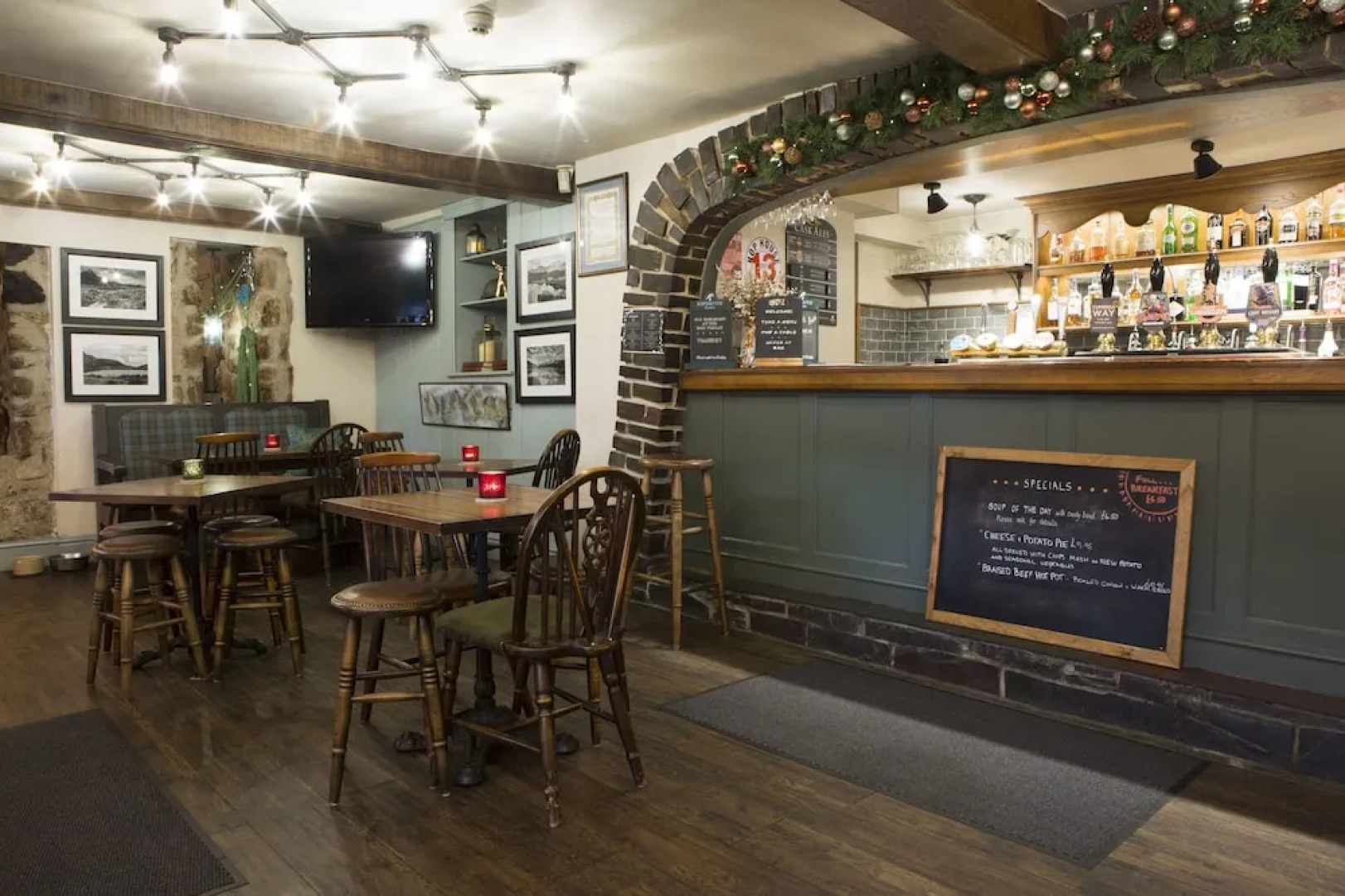 Prince Llewelyn Hotel