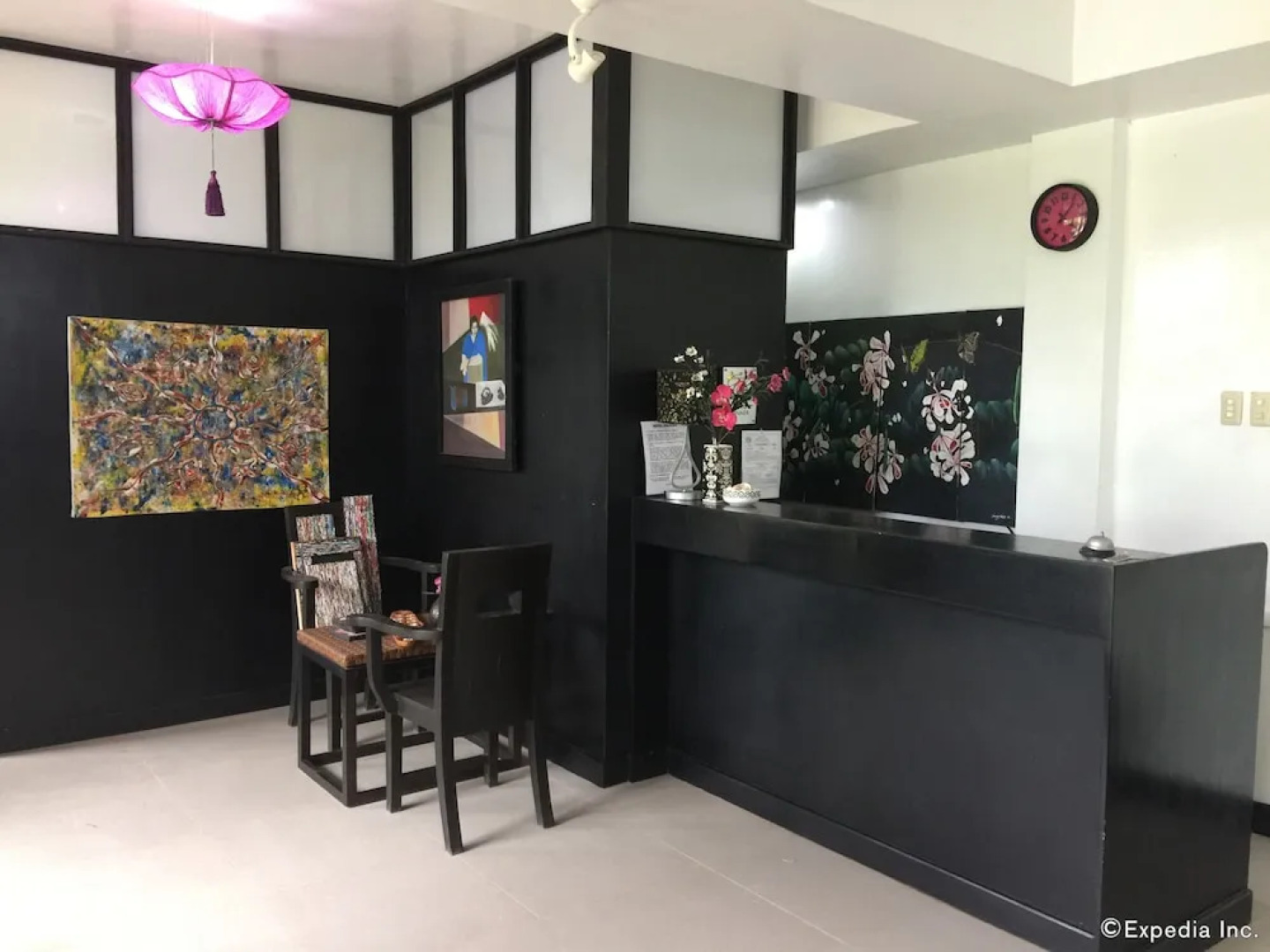 La Pernela Beachfront Resort