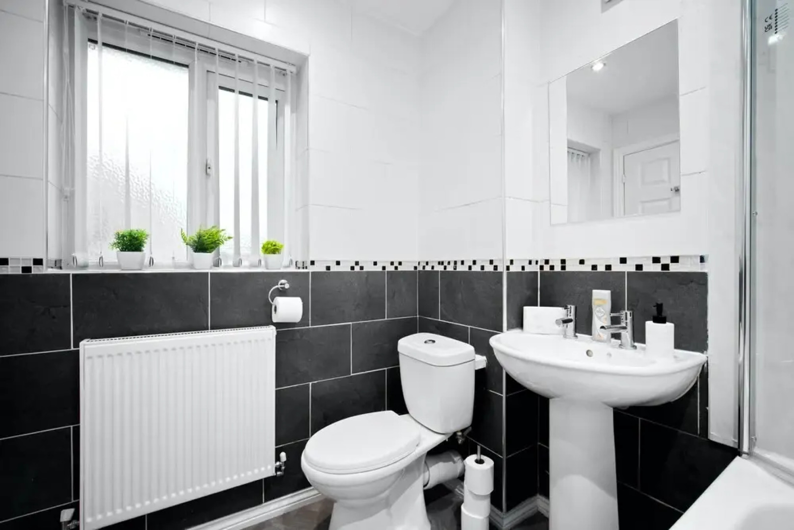 Tipton Escape Haven - 3 Bed House