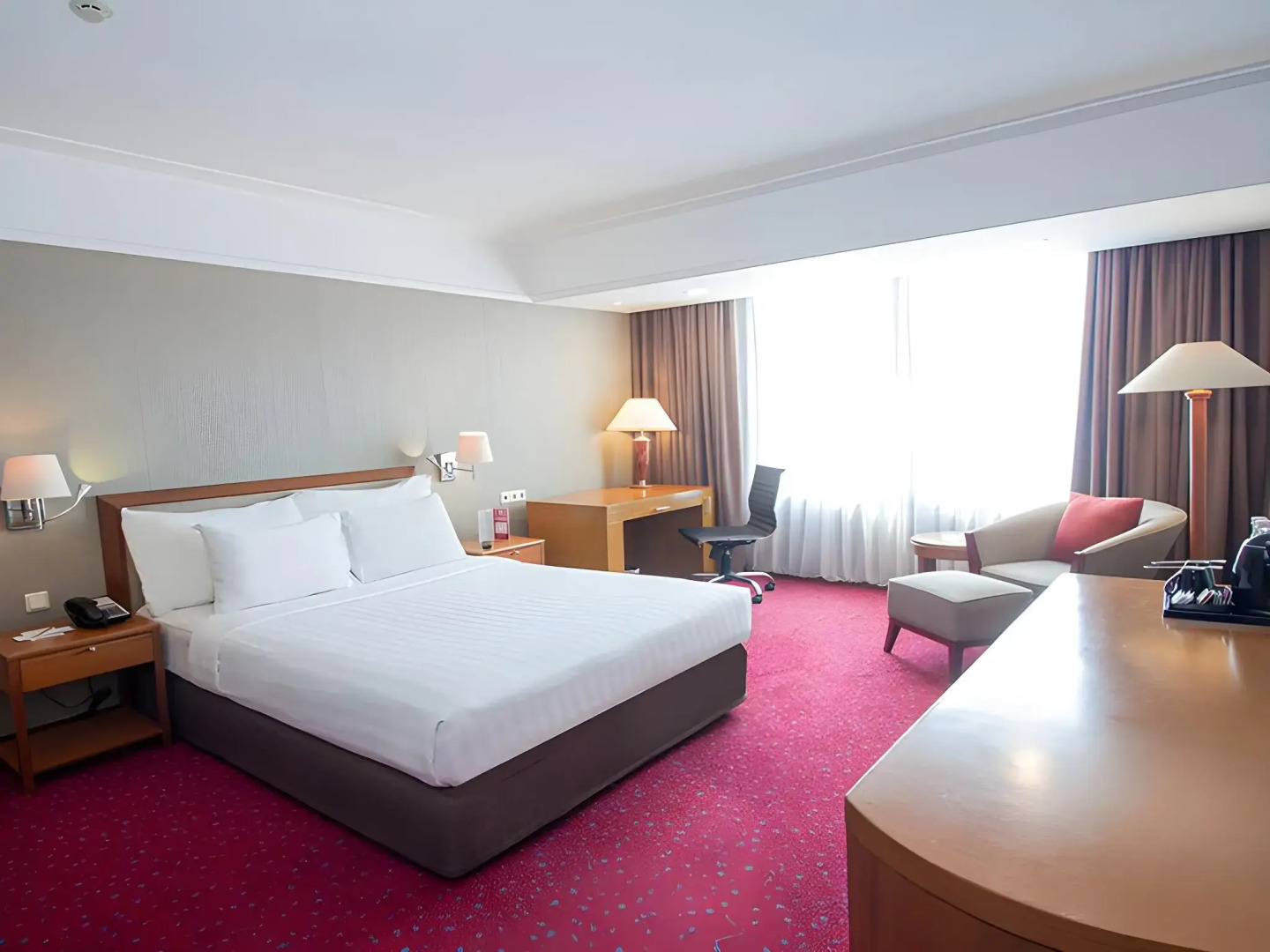 REDTOP Hotel & Convention Center