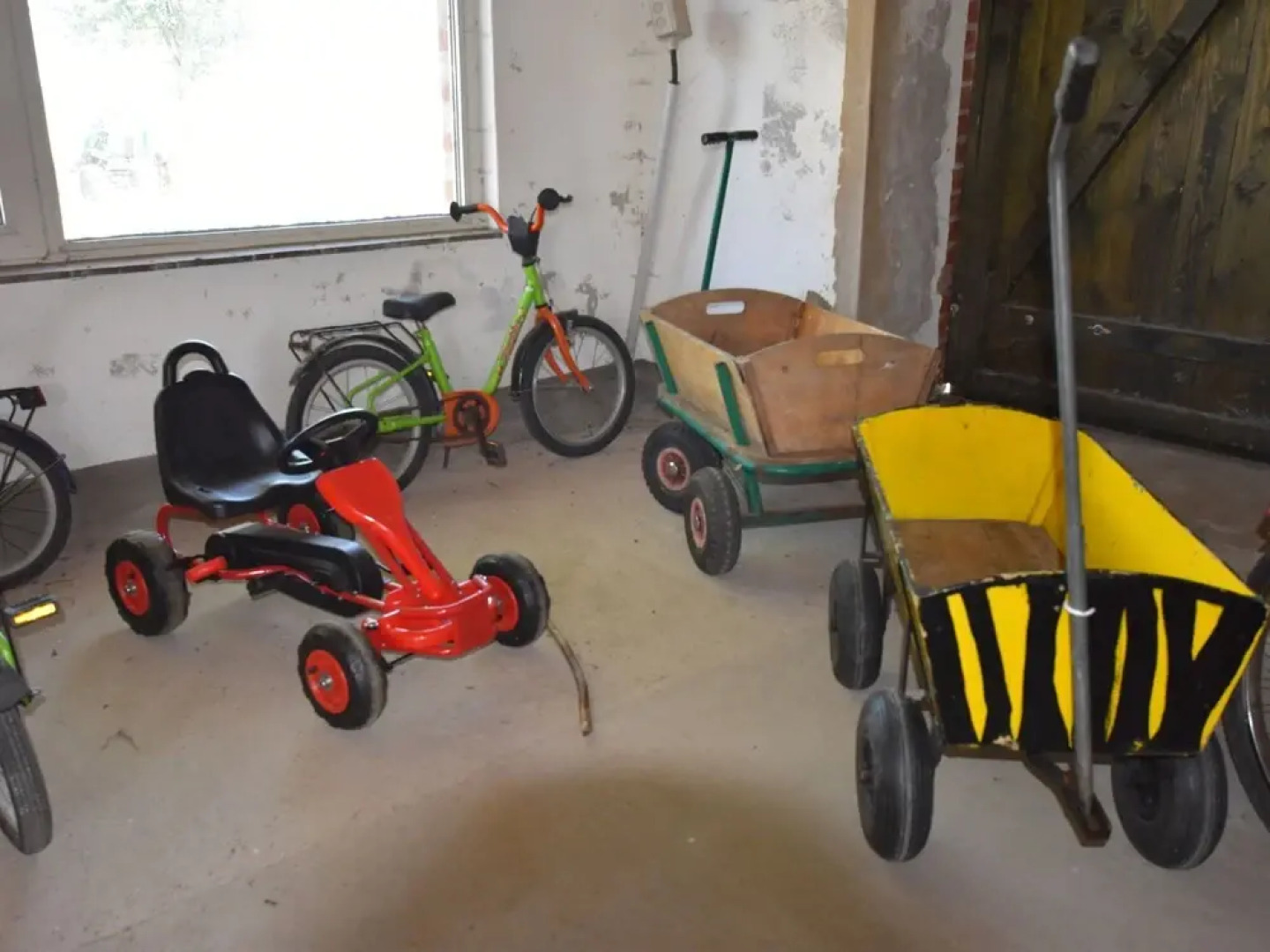 Lovely Farmhouse in Boiensdorf Amidst the Forest