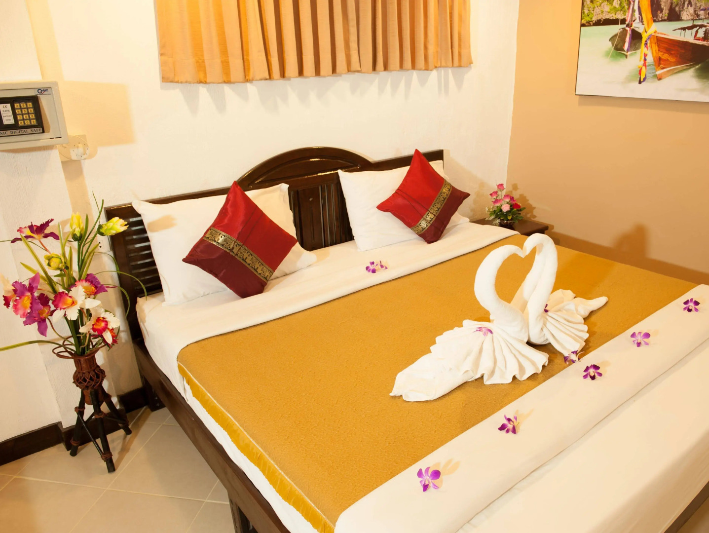 Rich Resort Beachside Hotel