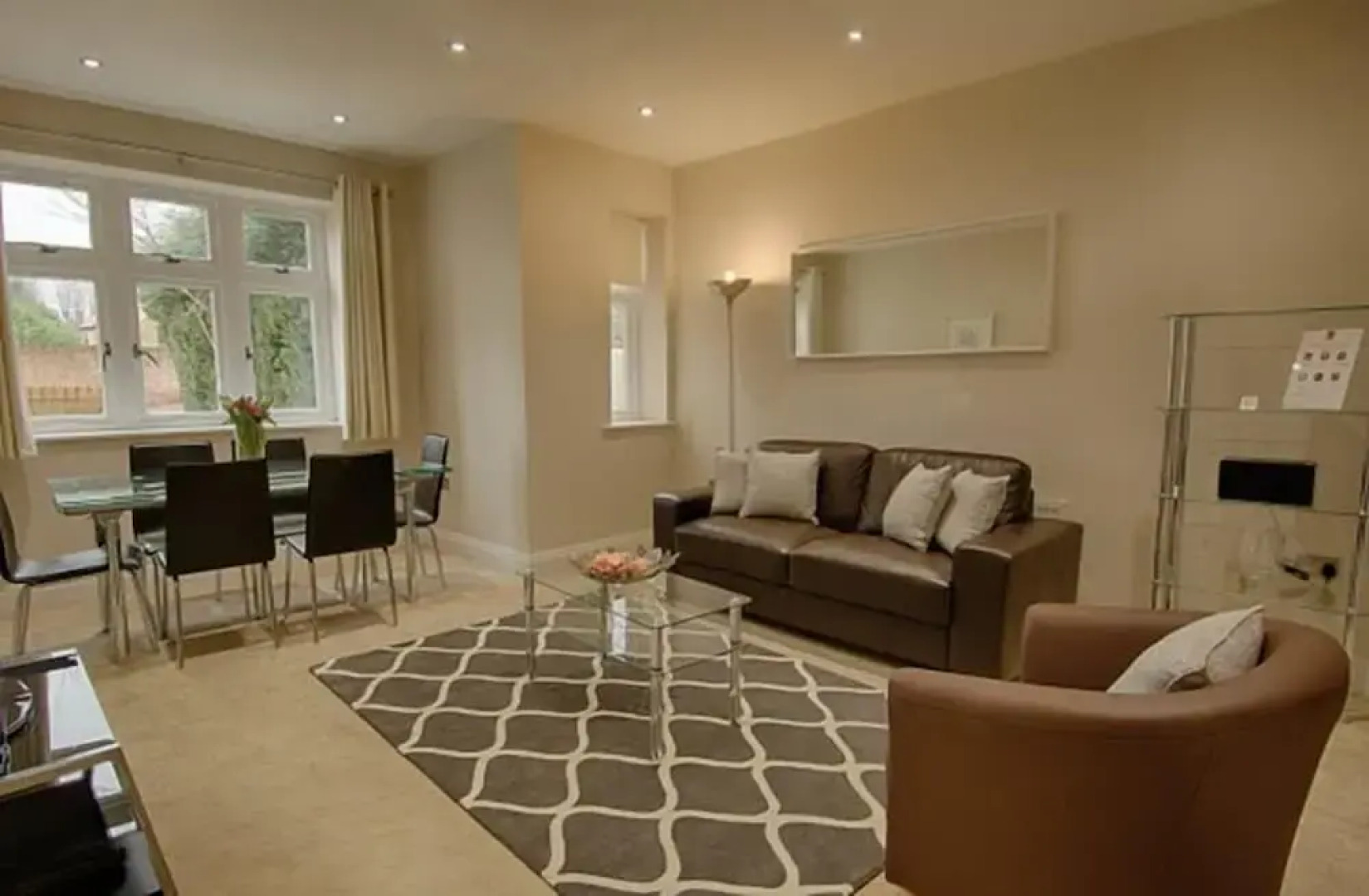 Roomspace Apartments -Kinnaird Court