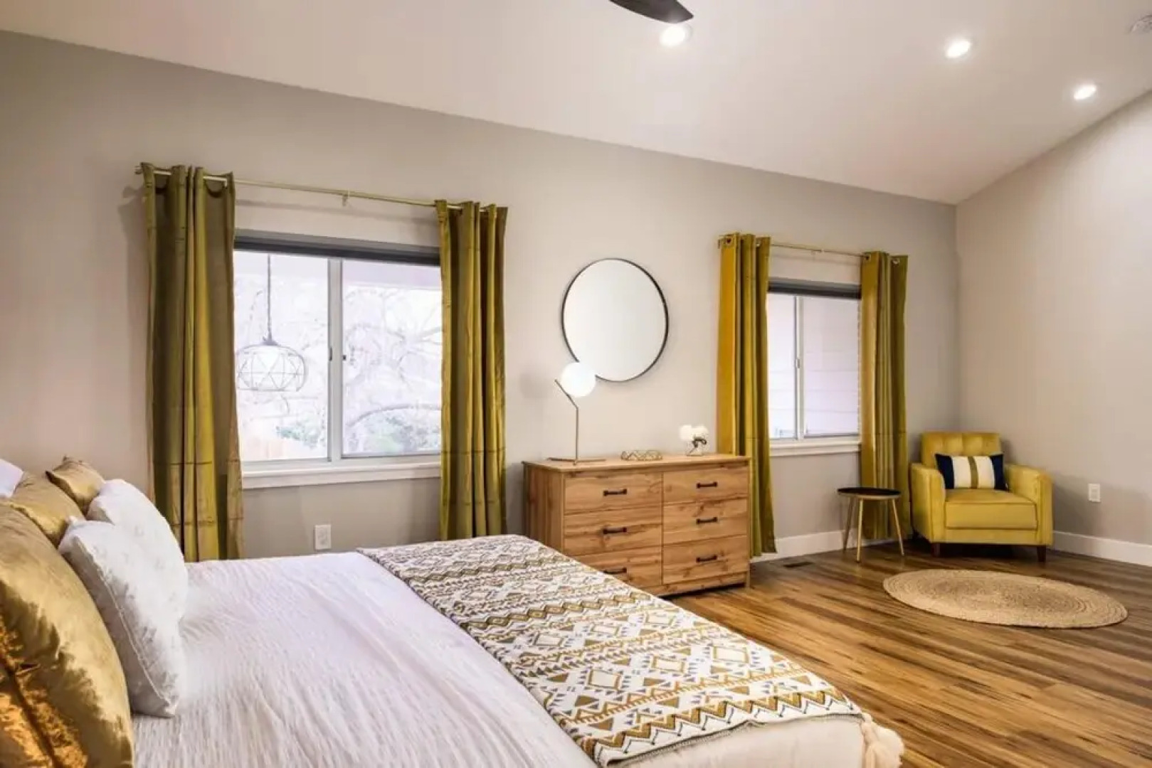 Mountain view Home Spacious Hot Tub Accessible