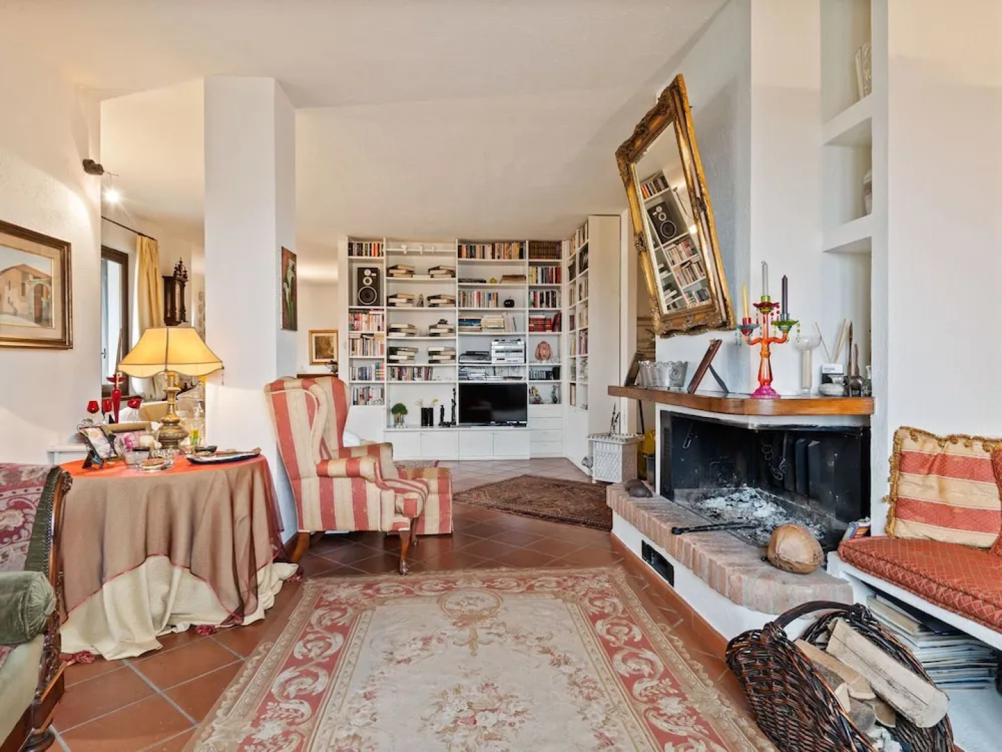 Attractive Holiday Home in Fontanile With Garden and Barbecue