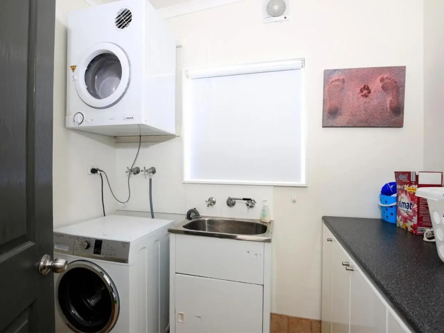 Tilly's Retreat - Pet Friendly - 3 Min Walk to Beach