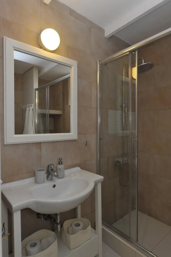 Empire Luxury Villas