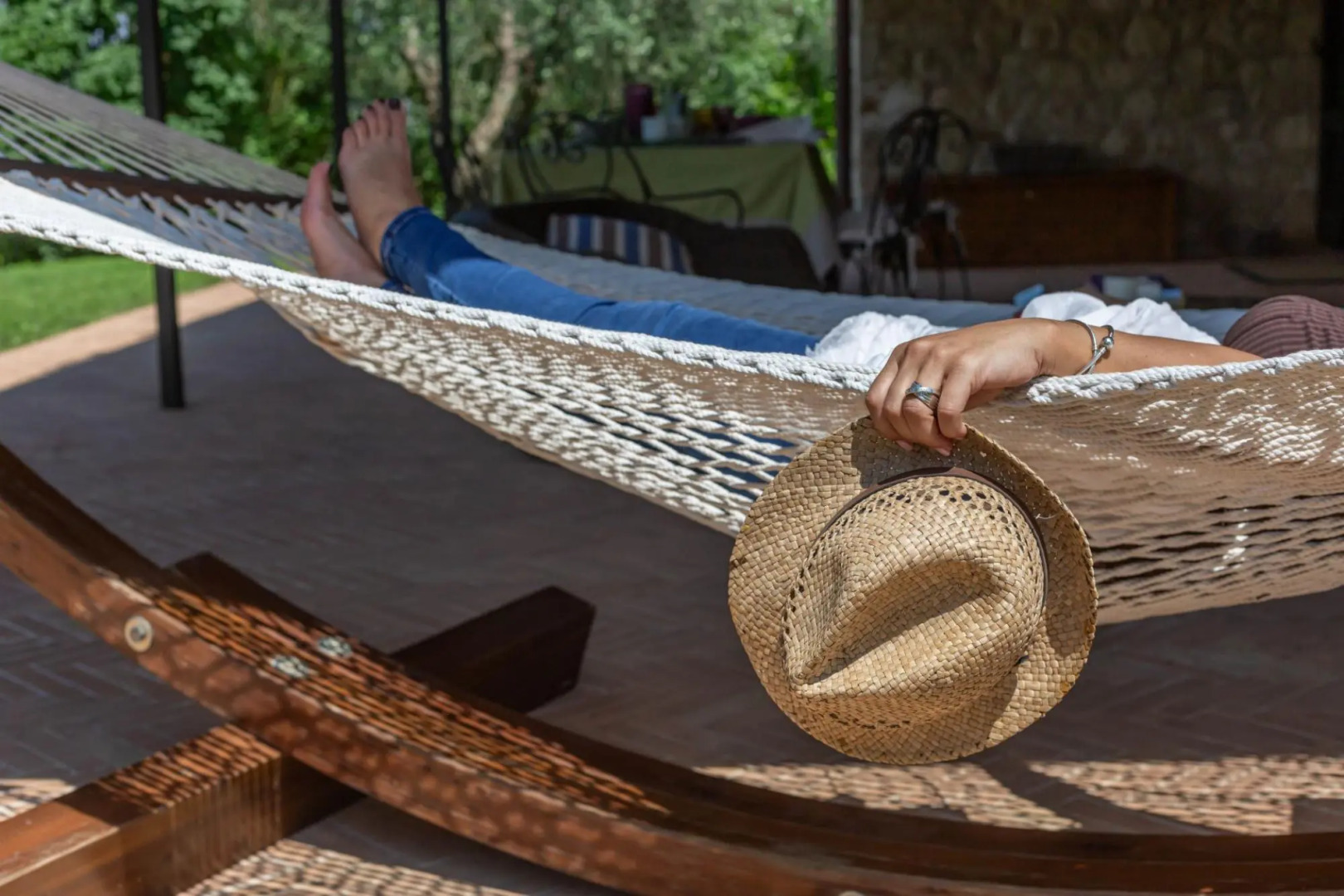 From this beautiful property, immersed in the Sienese countryside, you can enjoy sunsets with changi-Podere i Poggi