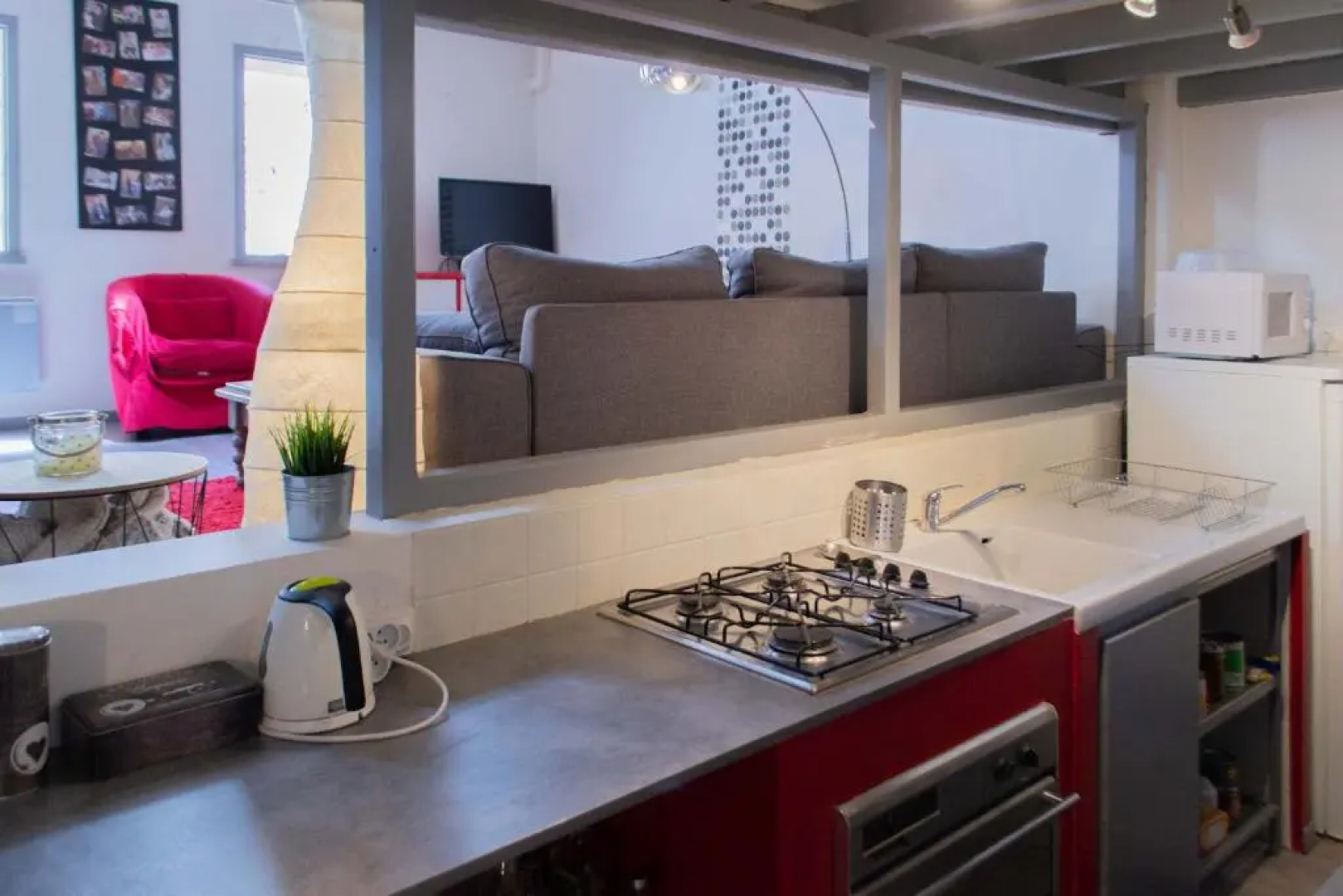 Appartement type loft dans le centre de Roussillon