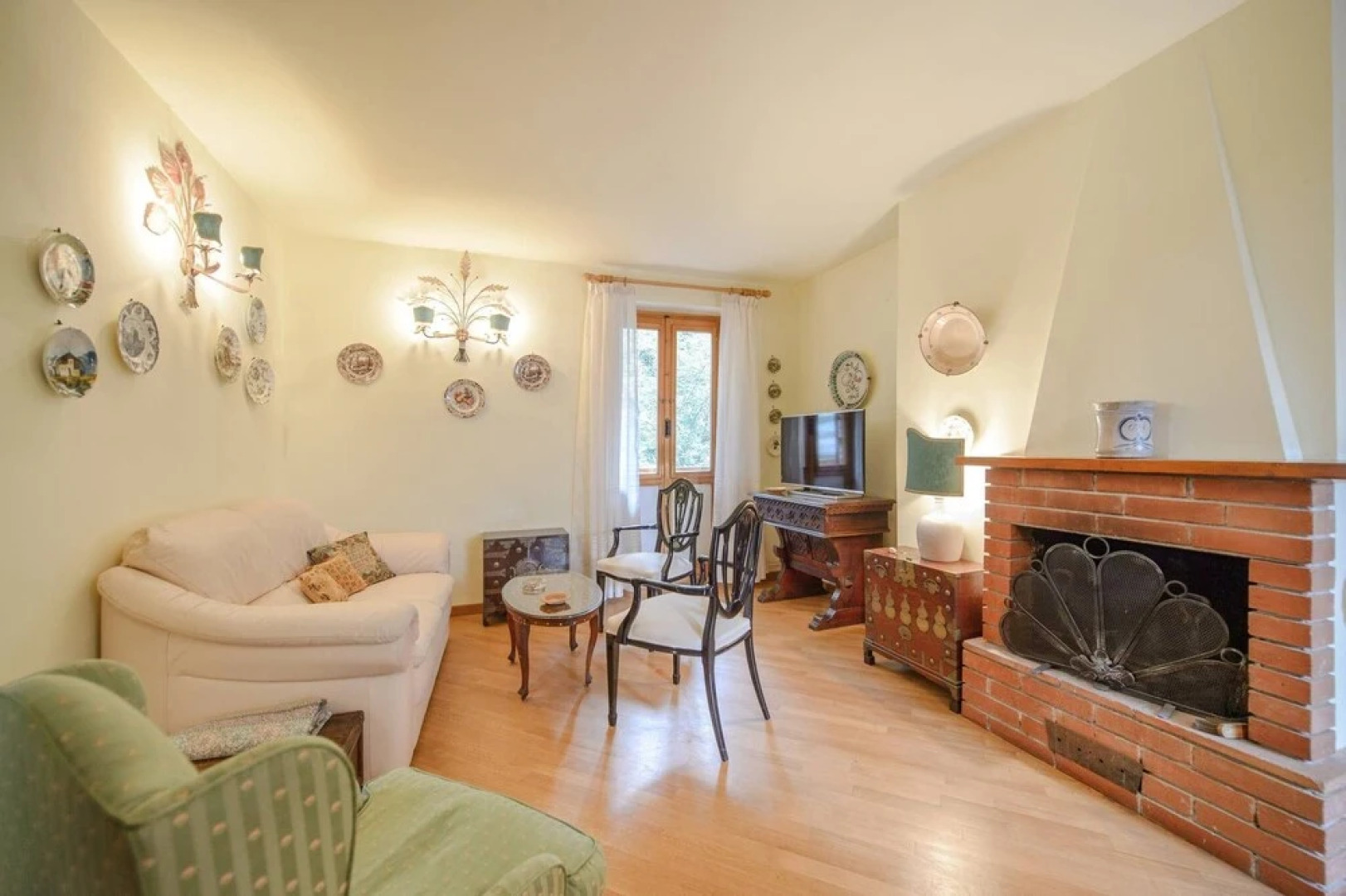 D'Annunzio 26 Art House