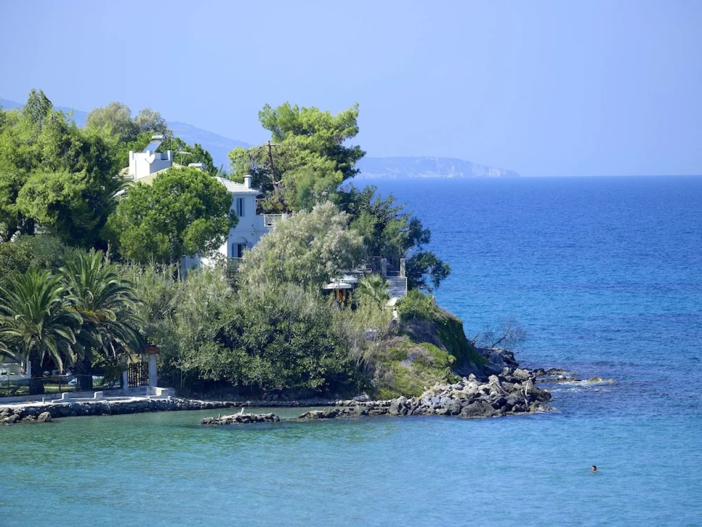 Paradisso Beach Villas