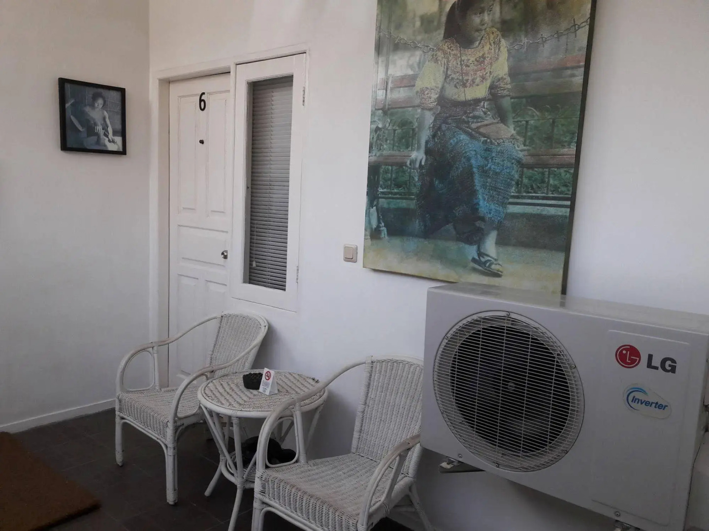 Scallywags Mango Motel